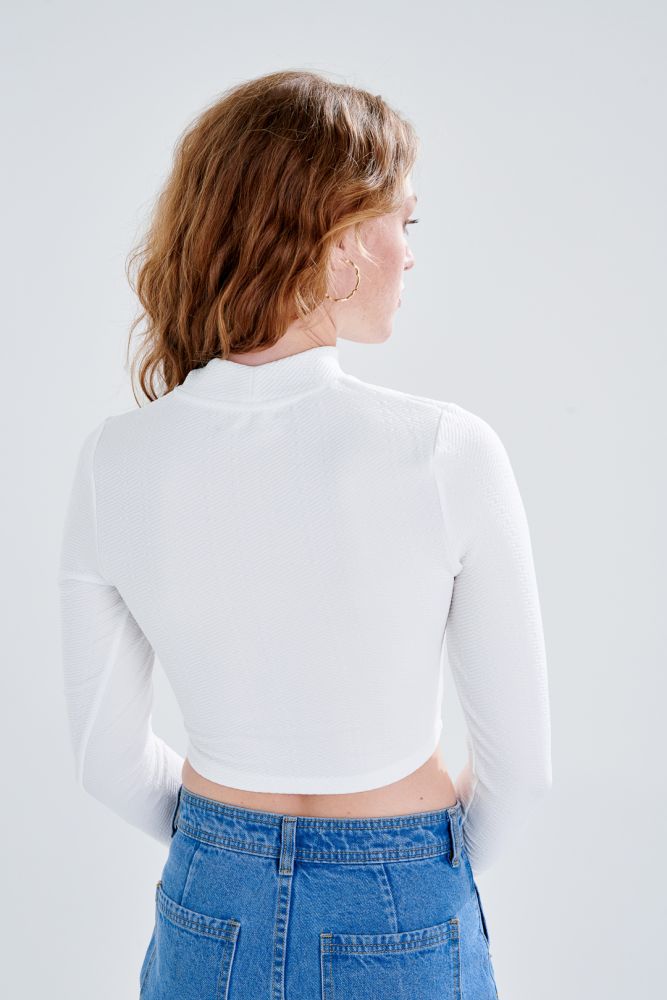 Shirt cropped