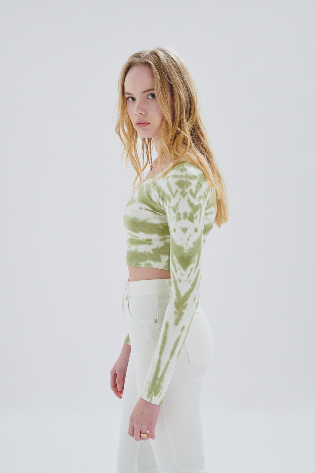 Shirt cropped