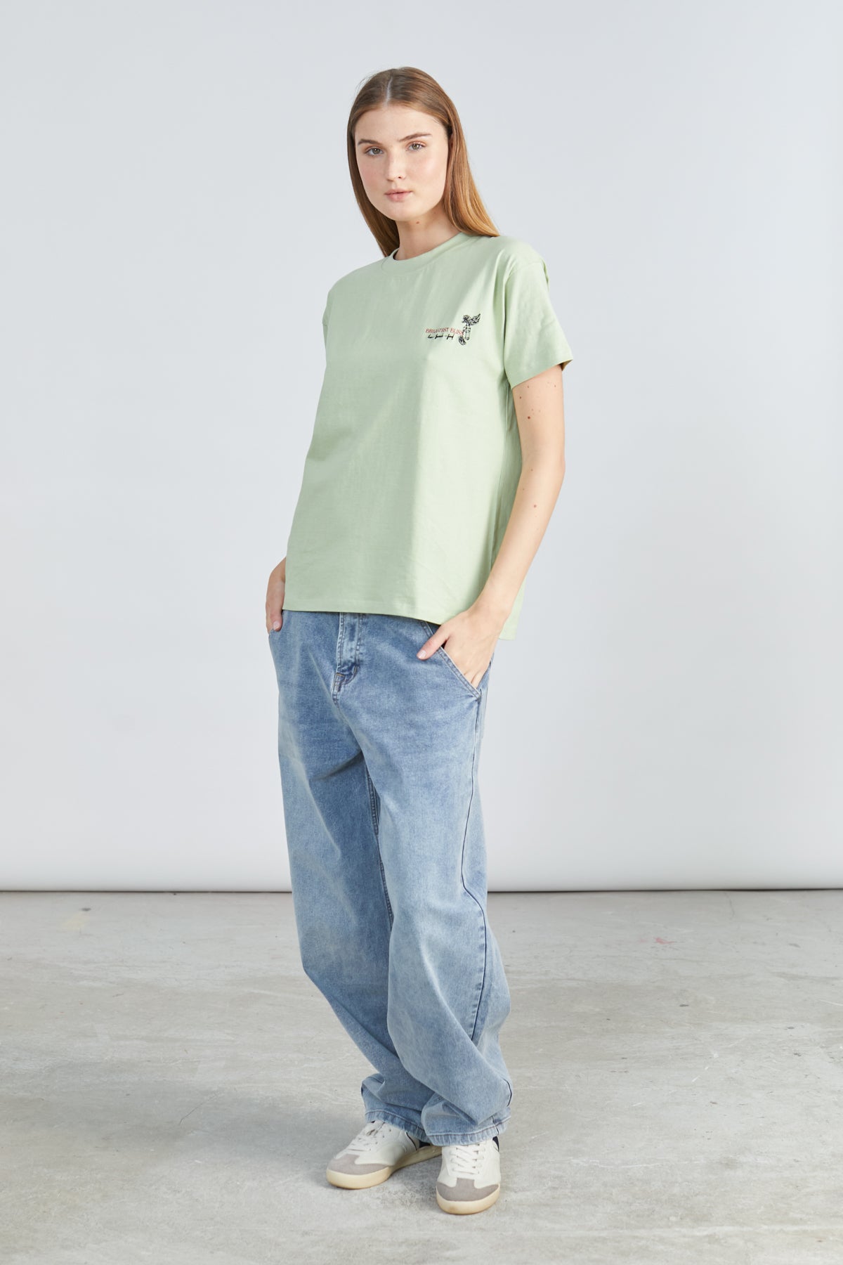 T-Shirt mit Stickerei