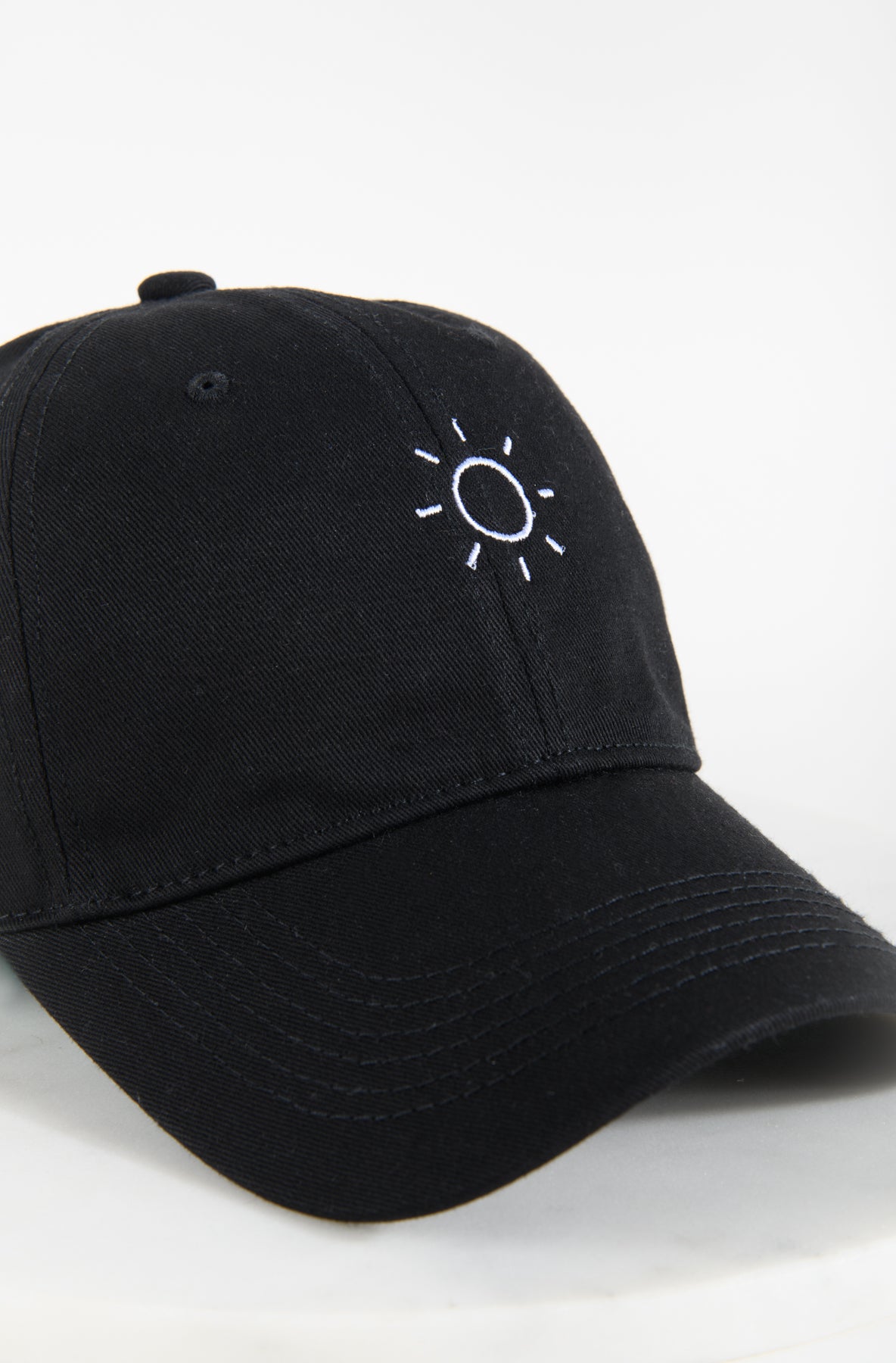 Cap in Schwarz