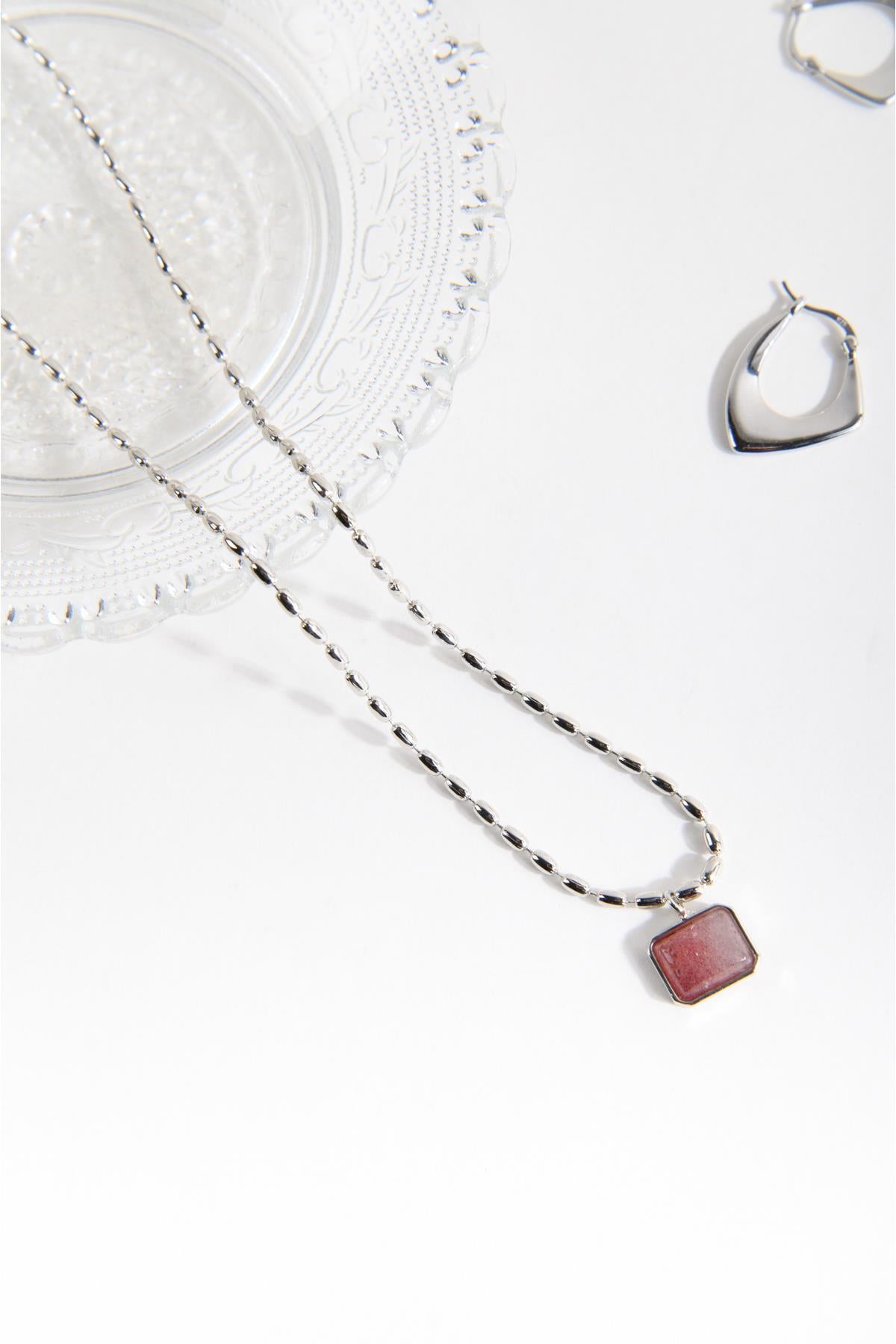 Kette mit Anhänger