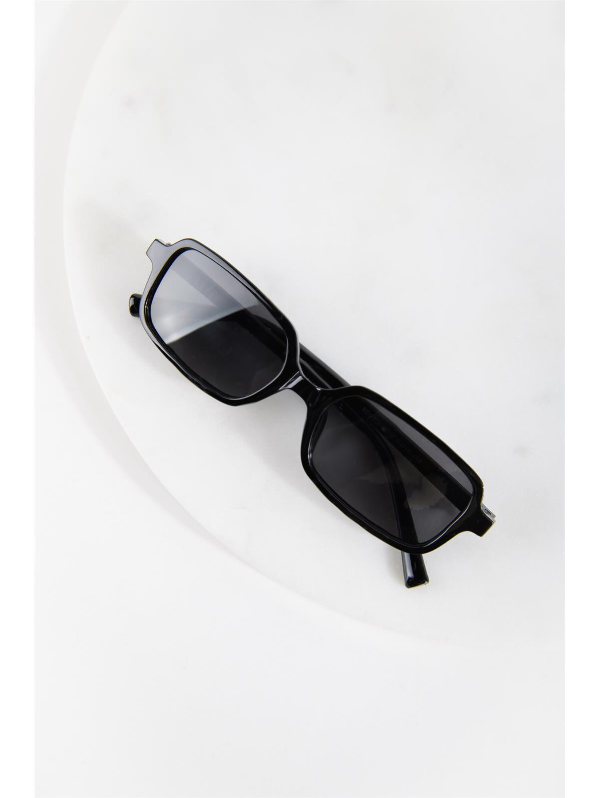 Sonnenbrille in Schwarz