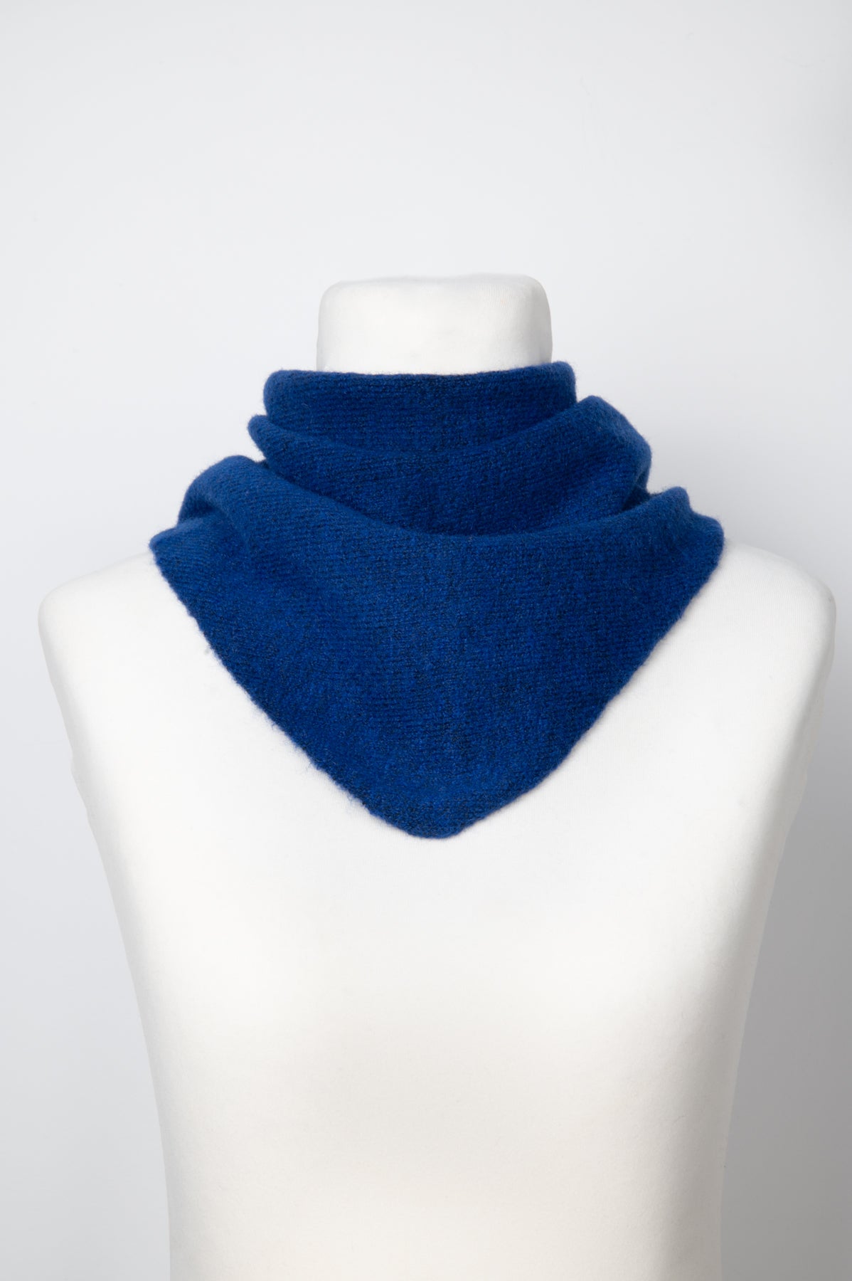 Schal in Blau
