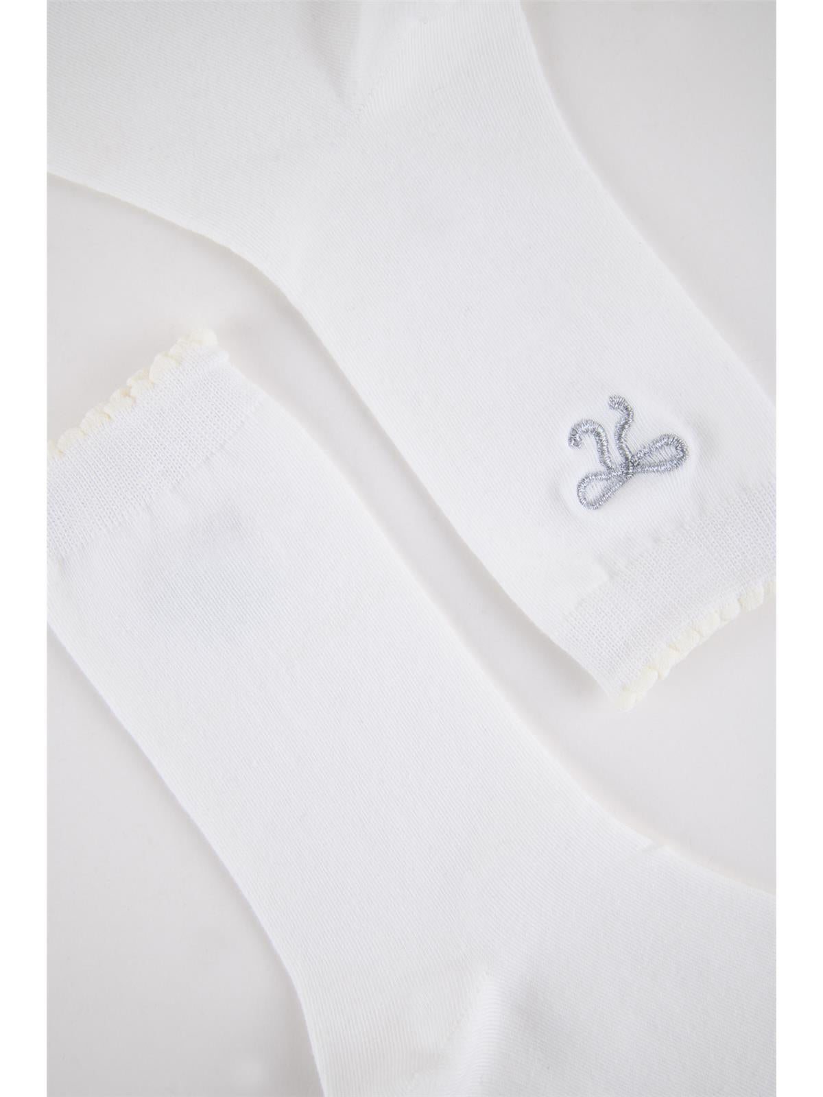 Socken mit Stickerei