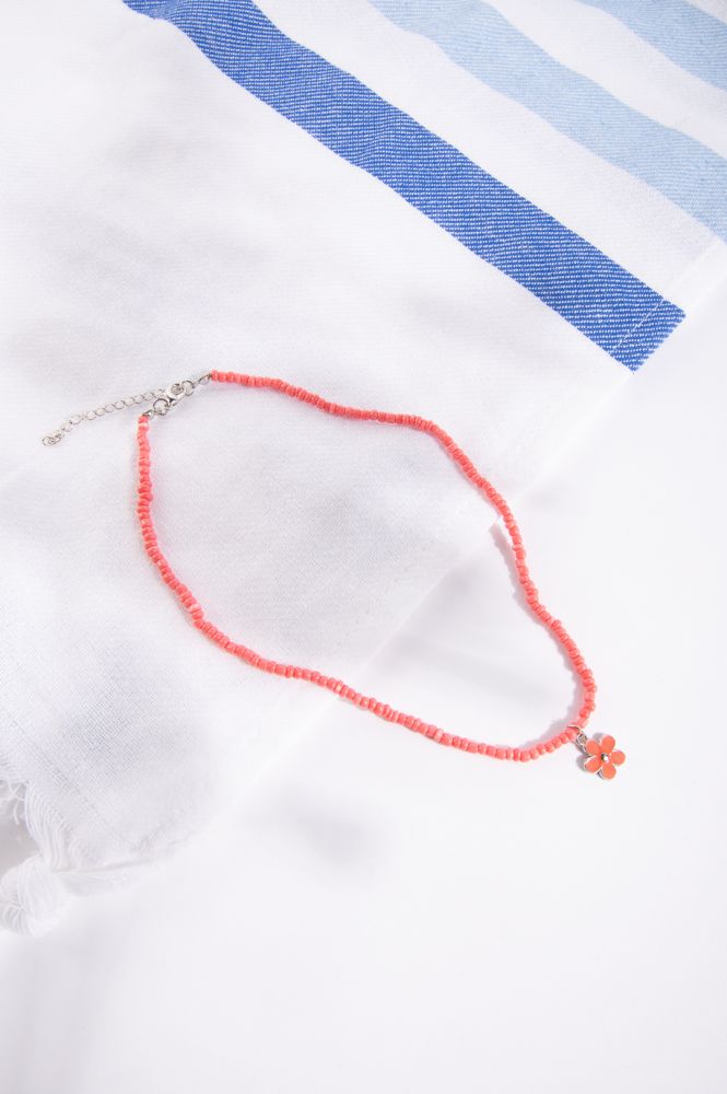 Kette mit Schmuckperlen