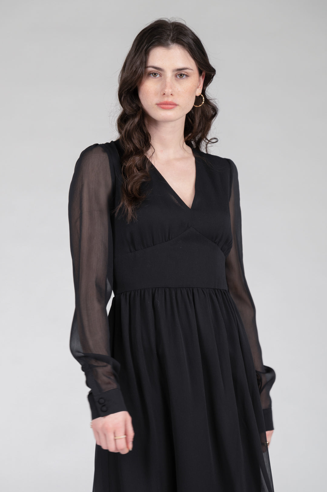 Kleid mit langen see-through Ärmeln