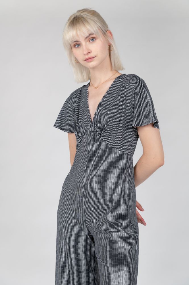 Jumpsuit mit V-Ausschnitt