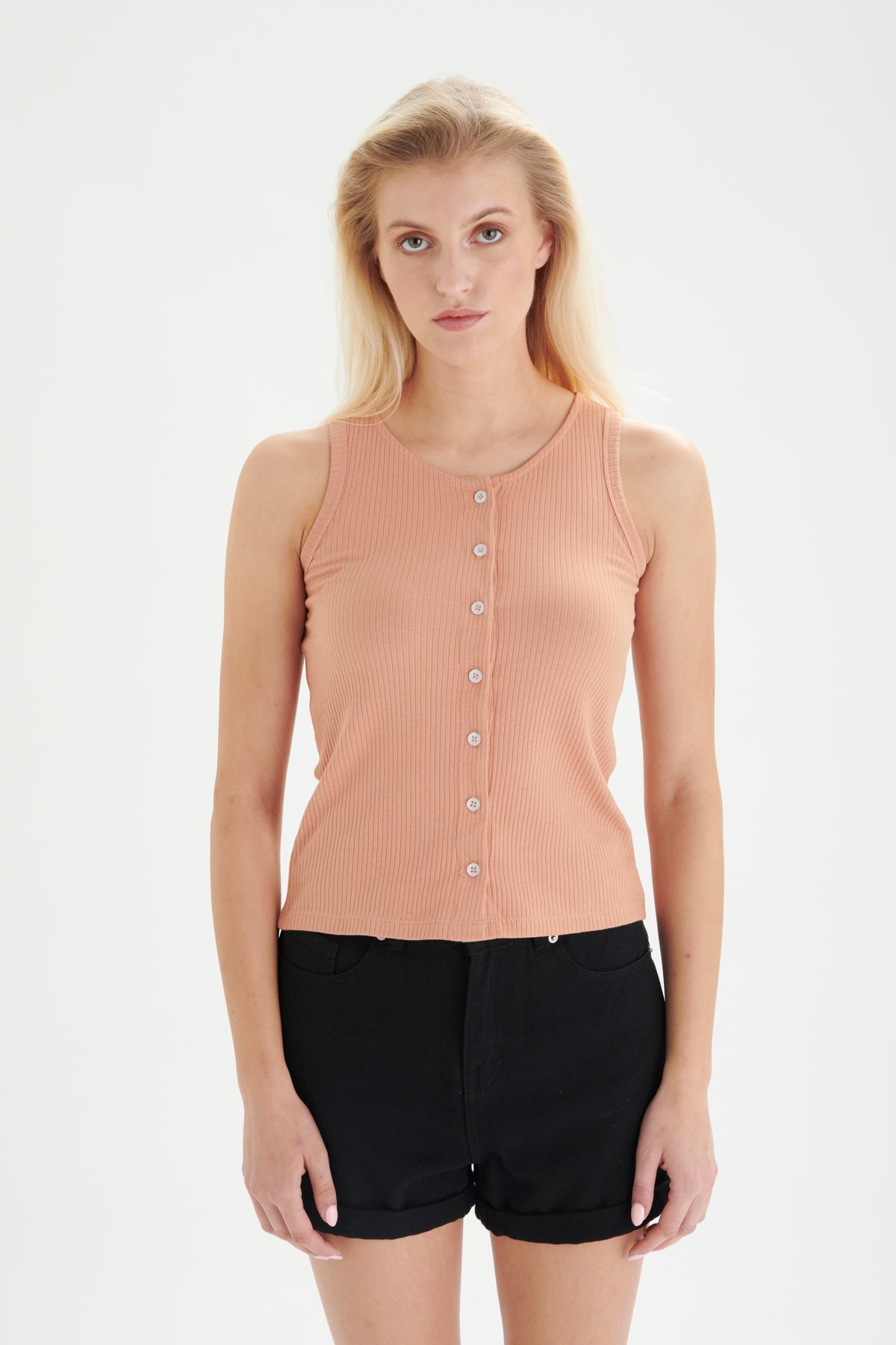 Top in Braun