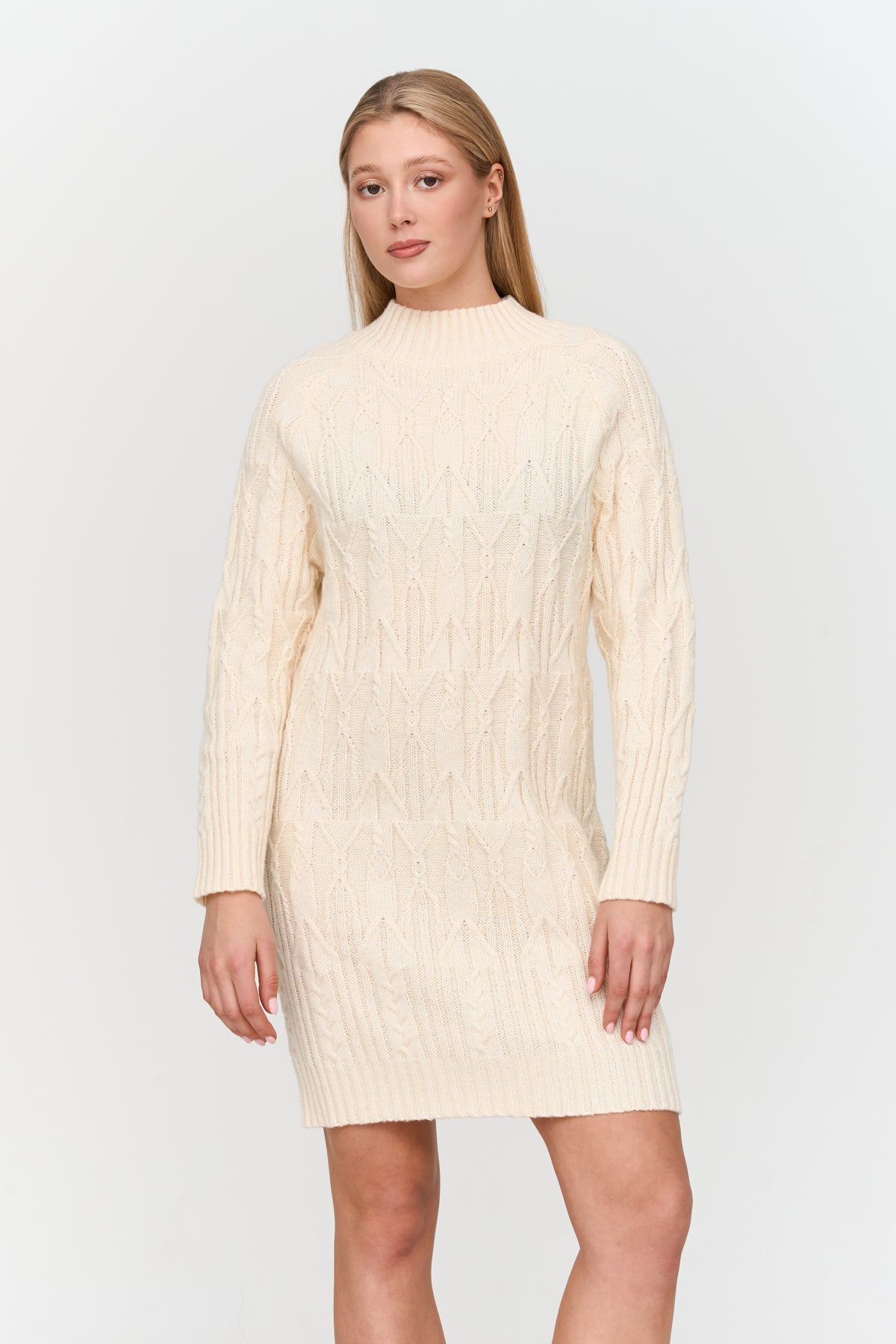 Kleid mit Zopfmuster