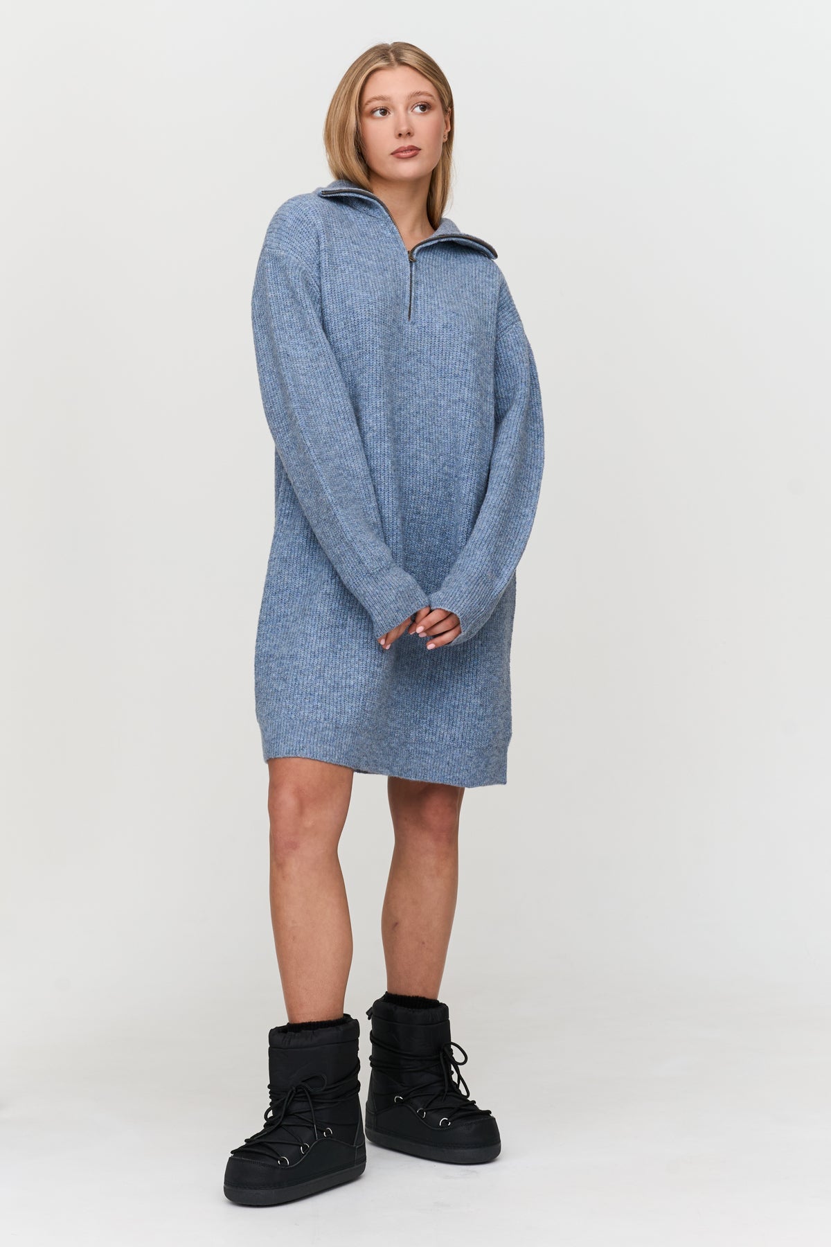 kleid in Blau