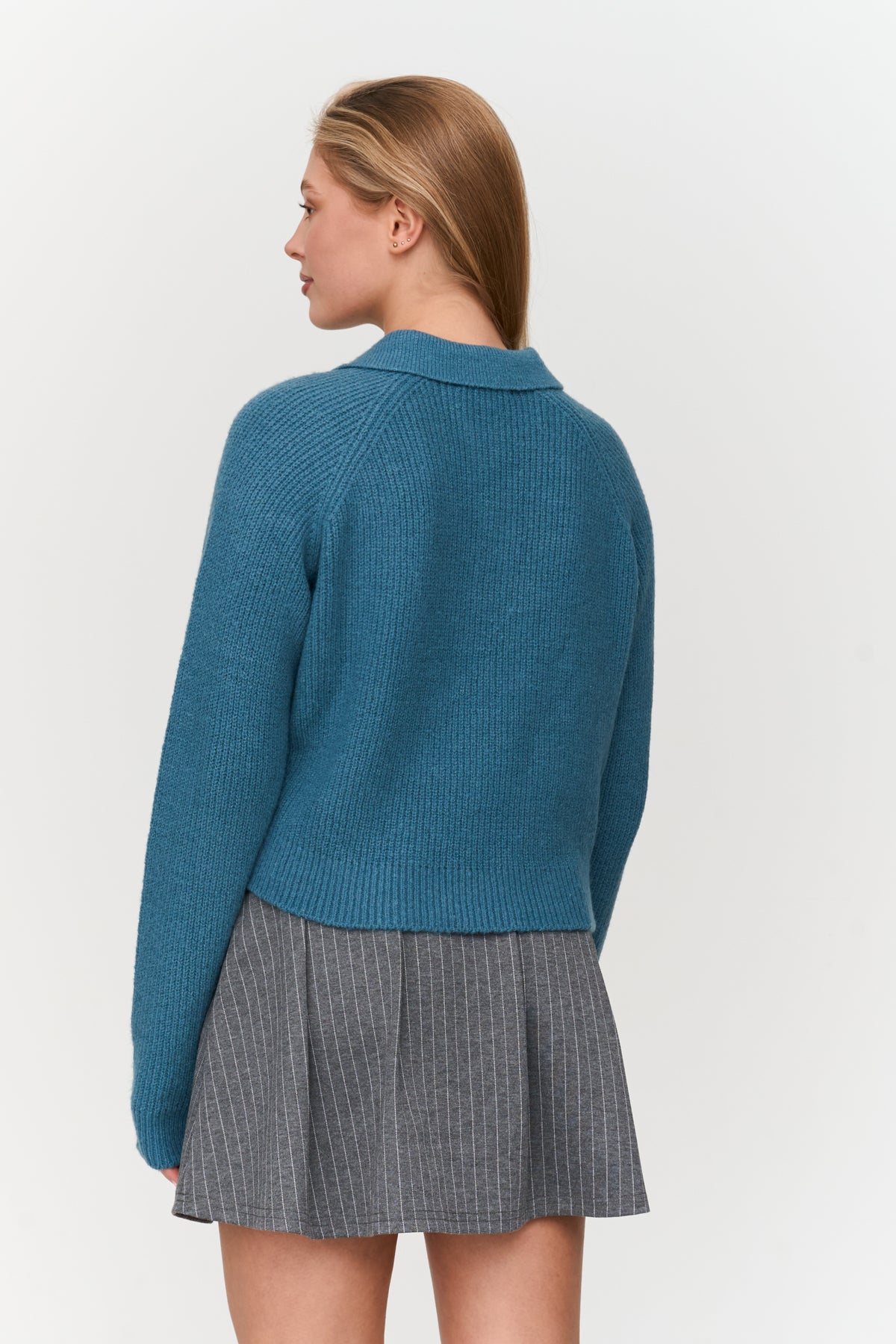 Pullover in Petrol