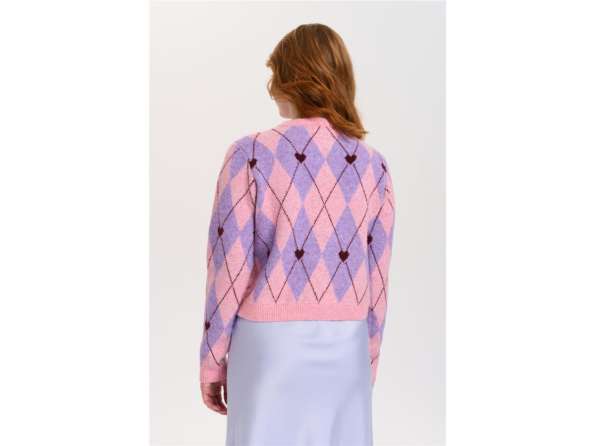 Pullover mit Rautenmuster und Herzen