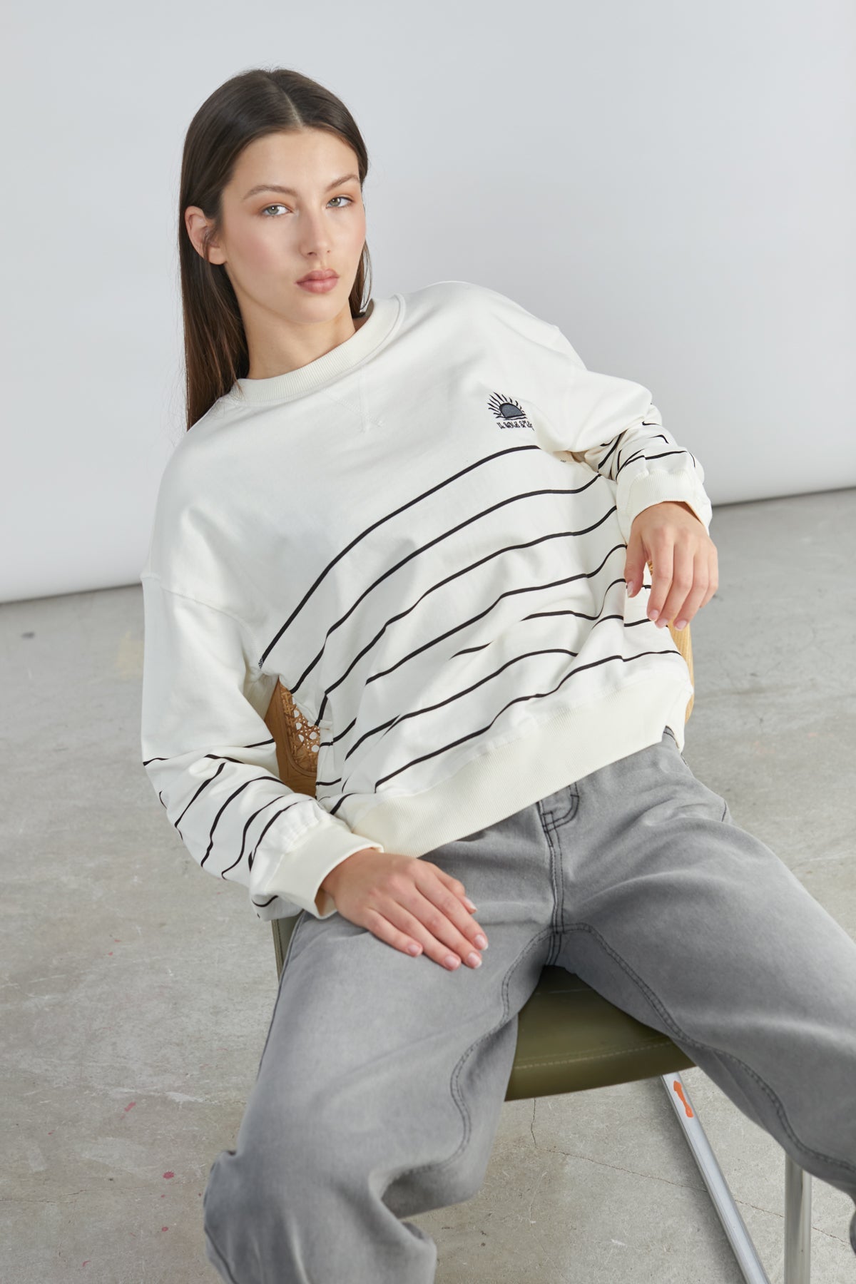 Sweatshirt mit Stickerei