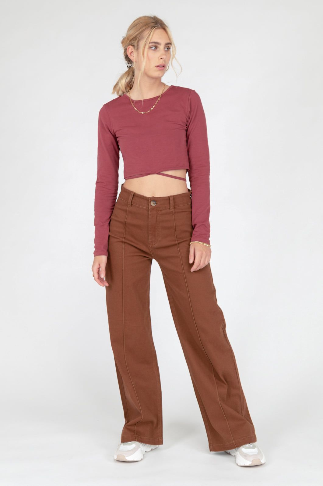 Jeanshose mit weitem Bein