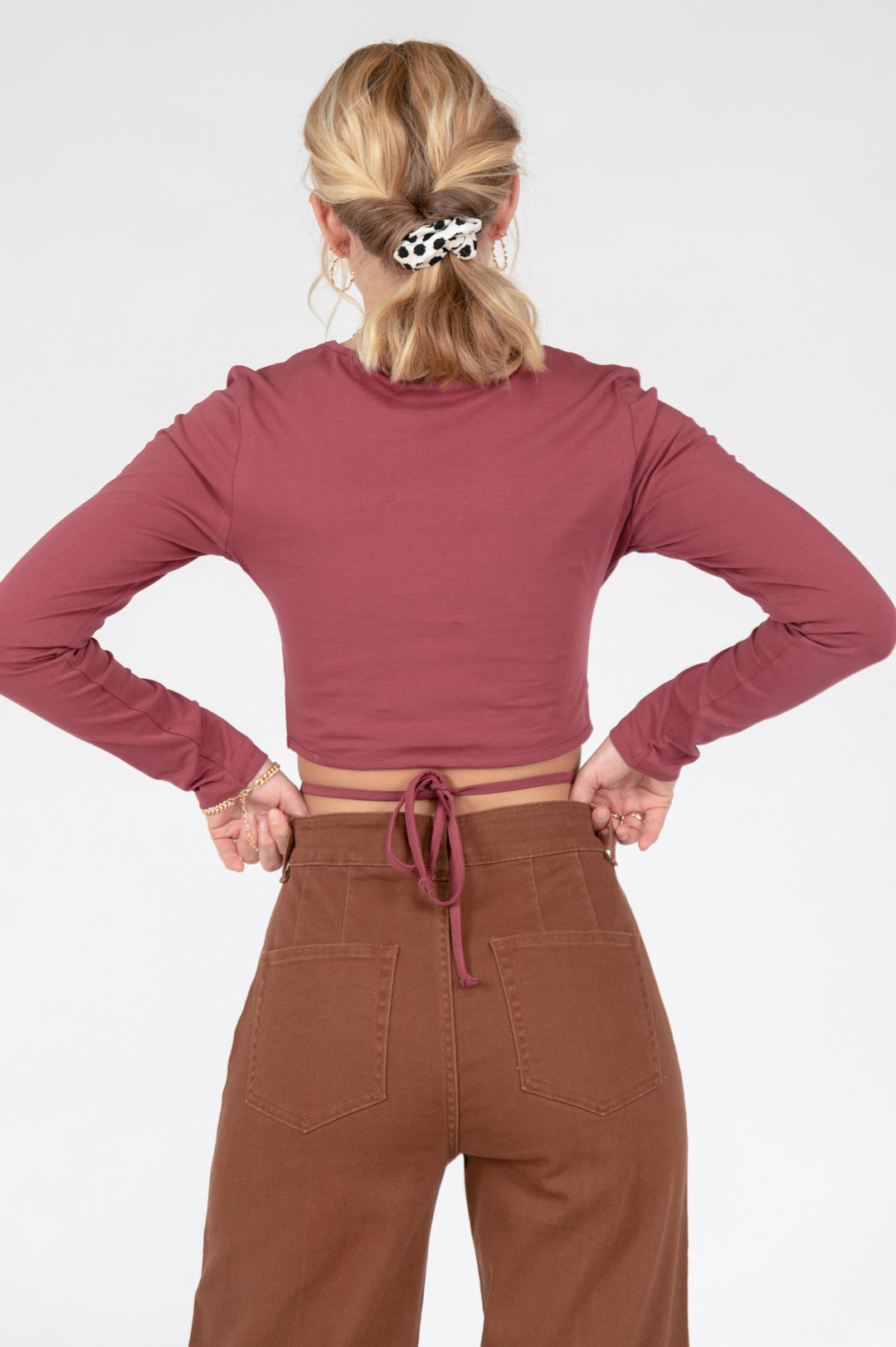 Jeanshose mit weitem Bein