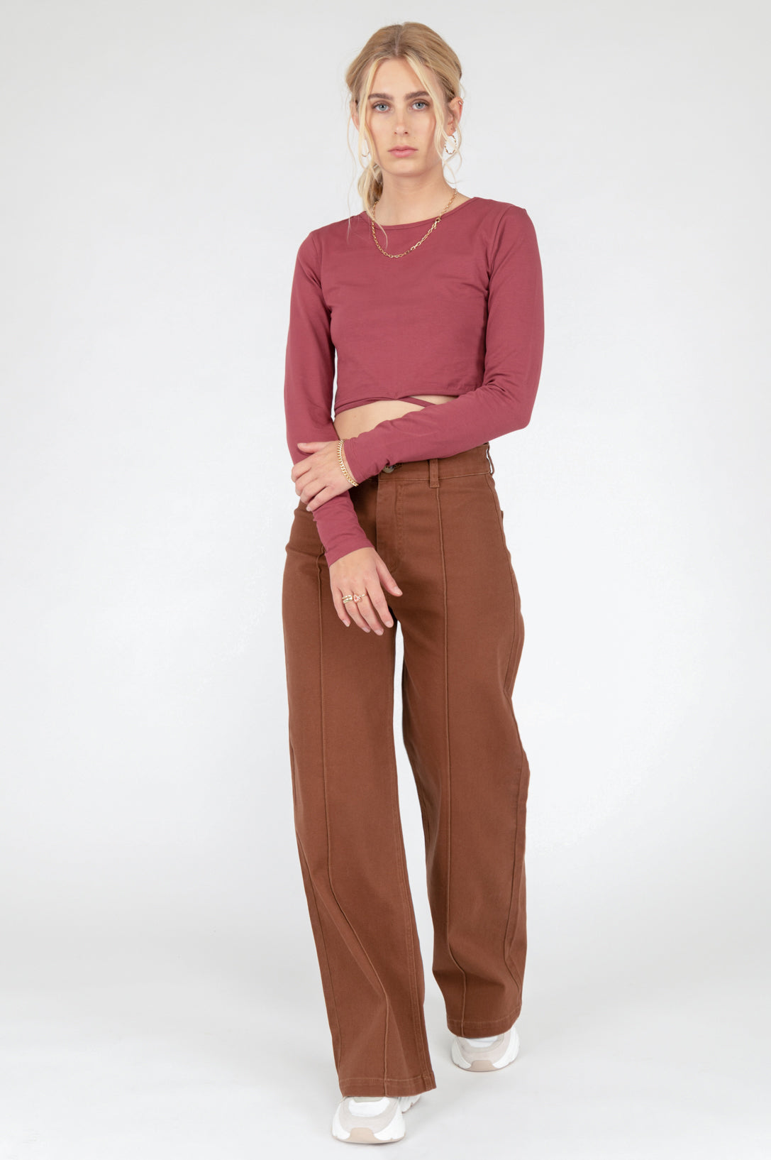 Jeanshose mit weitem Bein