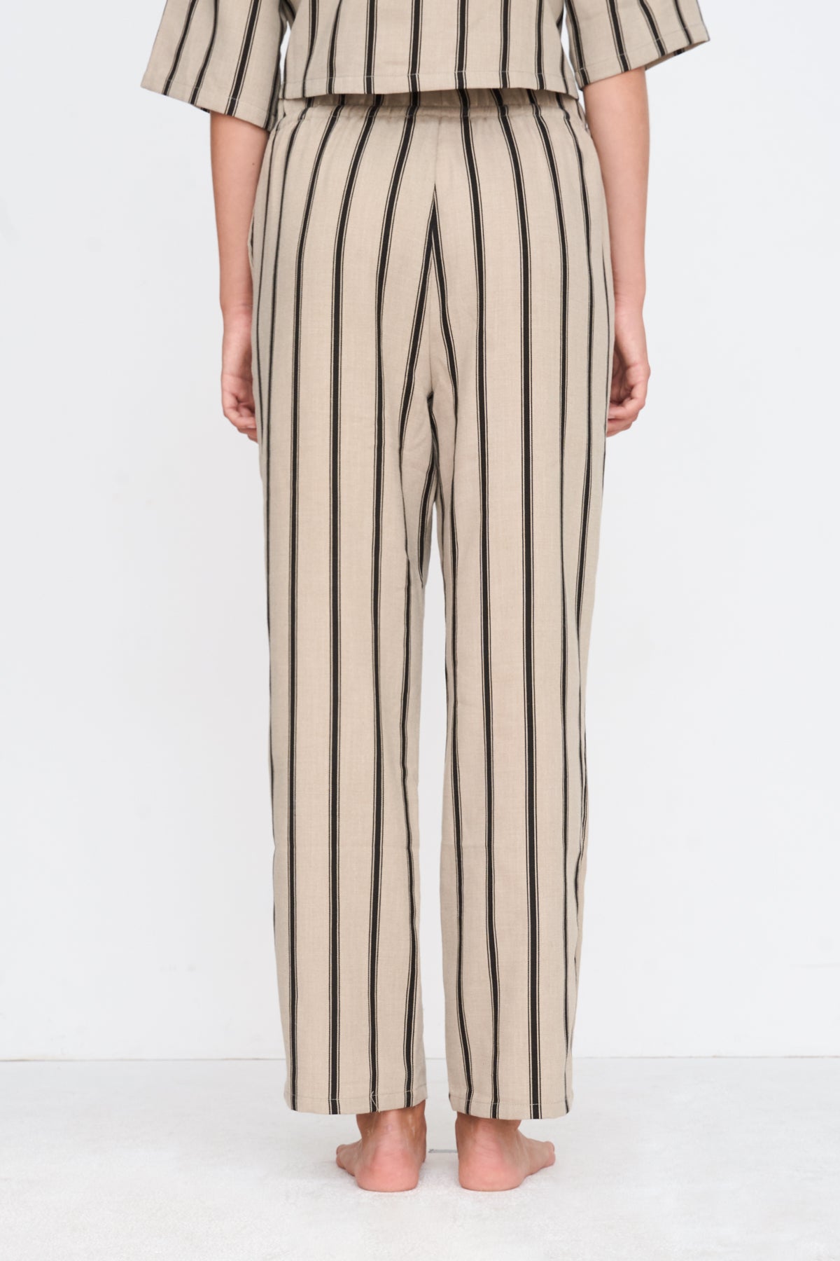 Hose gestreift