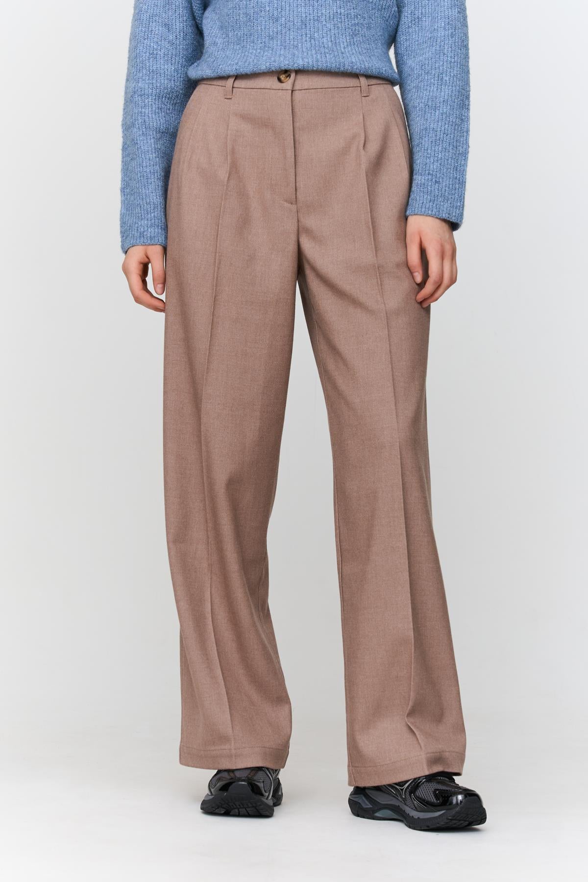 Hose in Beige