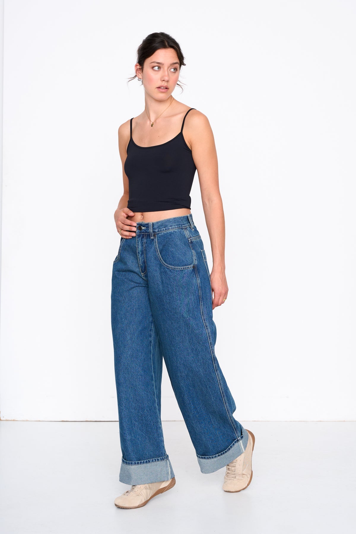 Jeanshose mit weitem Bein