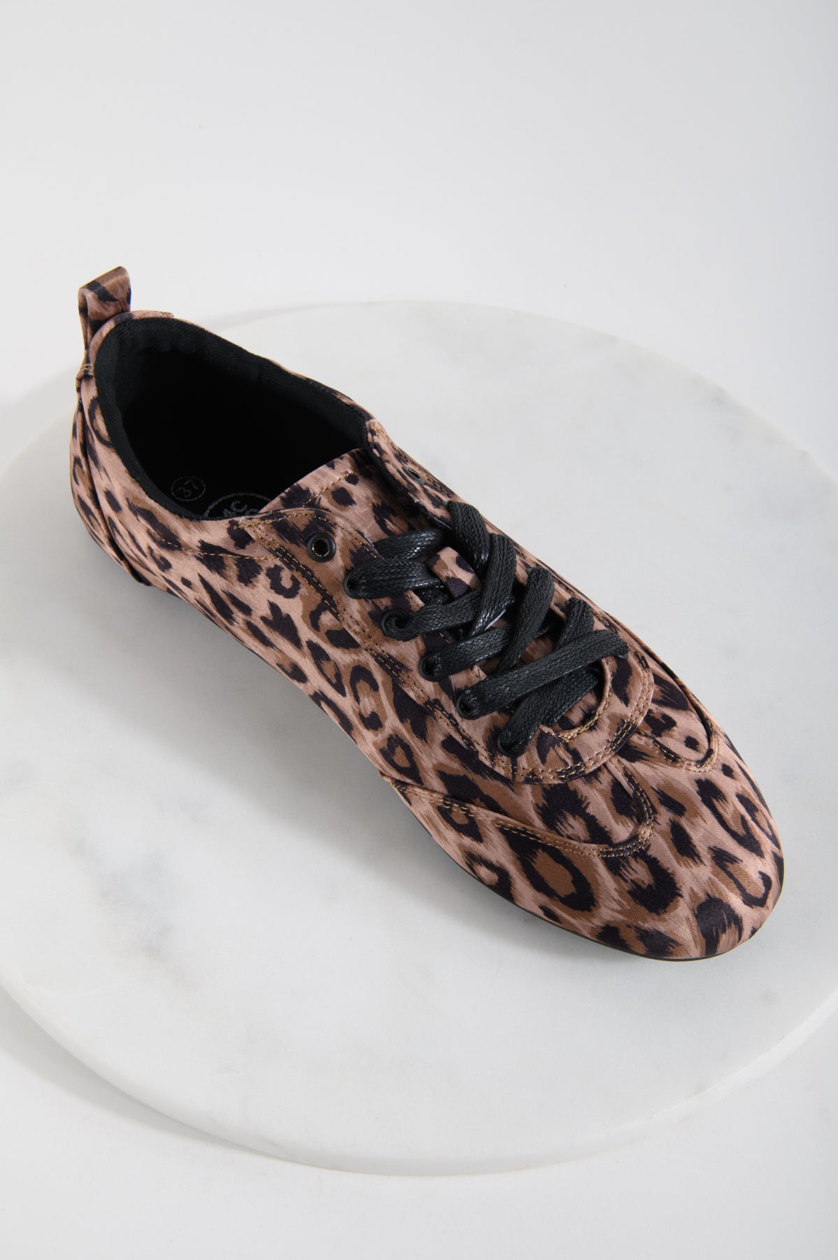 Schuh gemustert