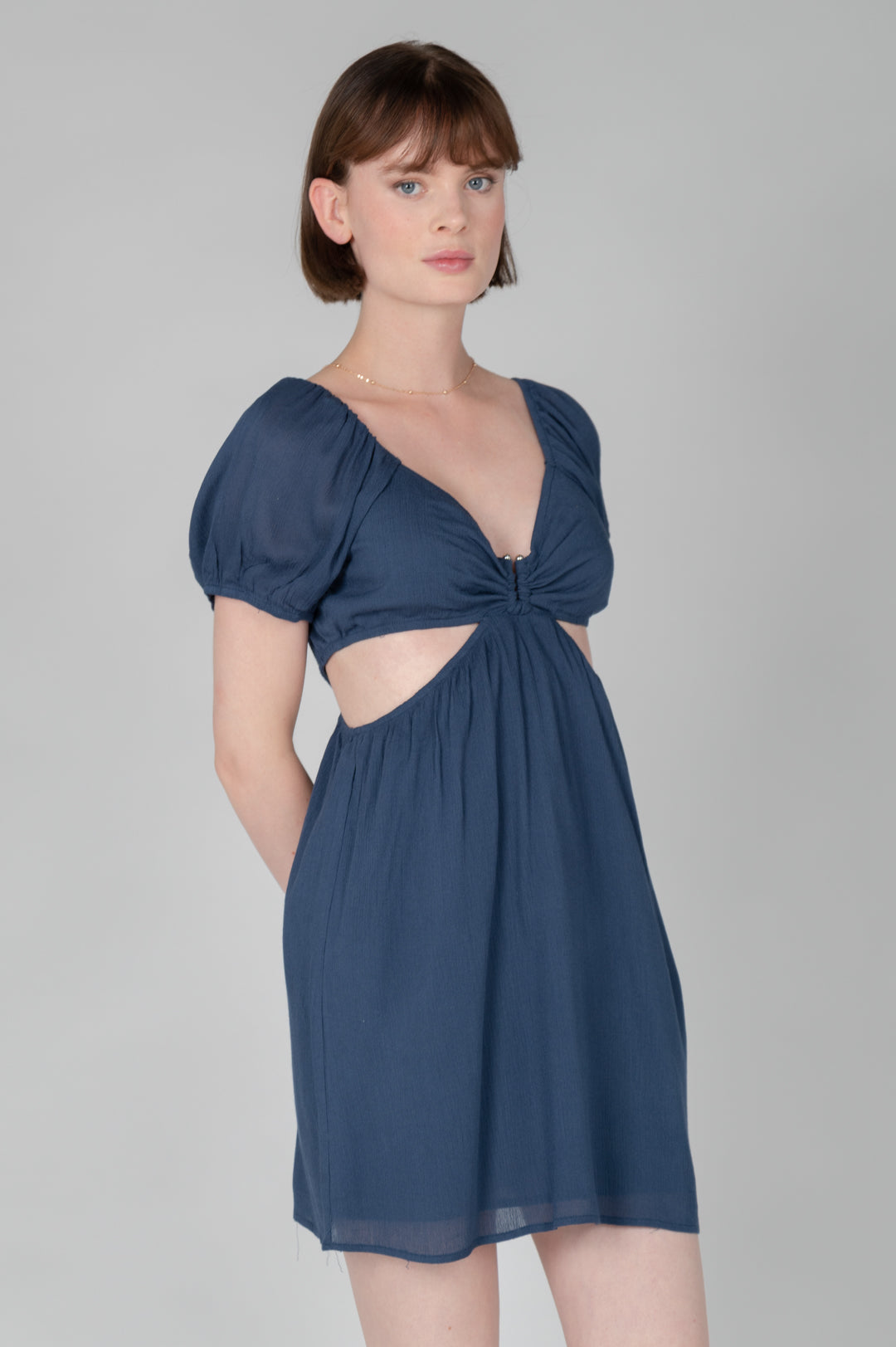 Kleid mit Cut outs