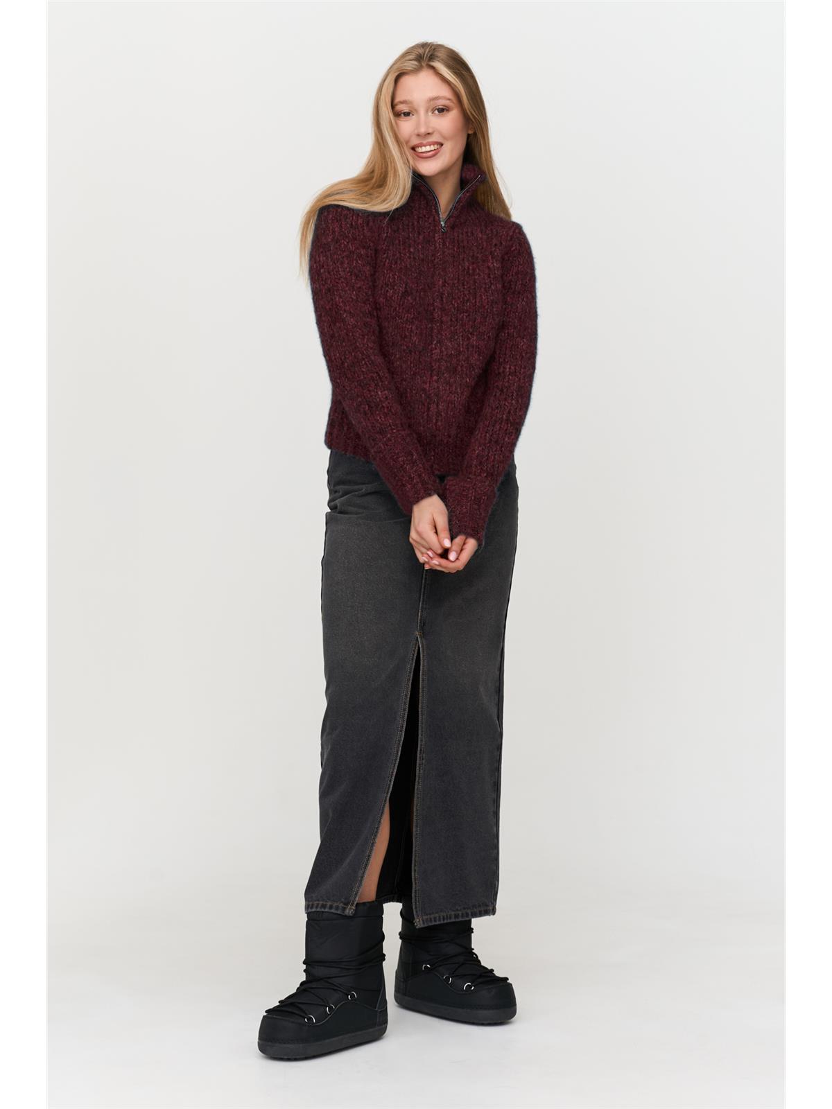 Cardigan in Bordeaux