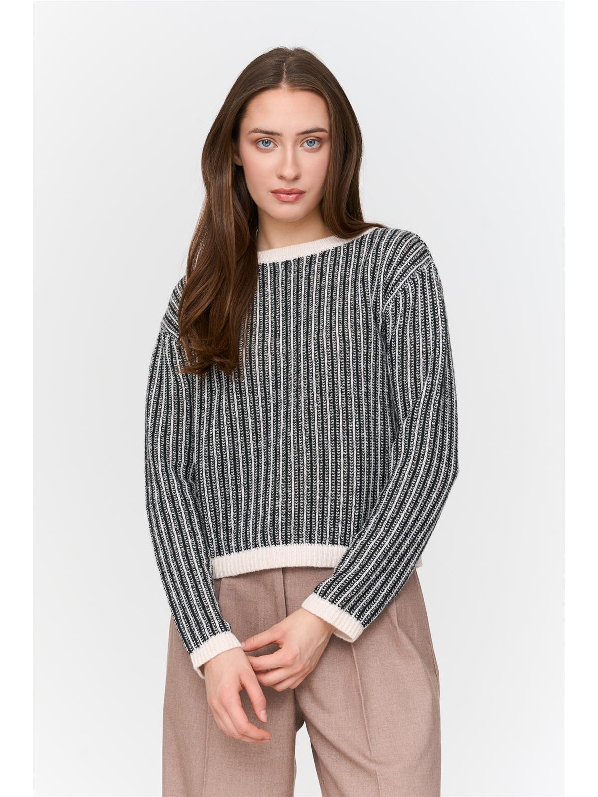 Pullover gemustert