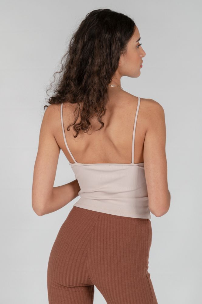 Top mit überkreuzten Trägern