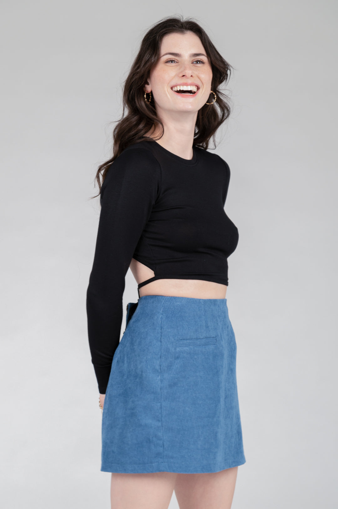 Shirt mit freiem Rücken