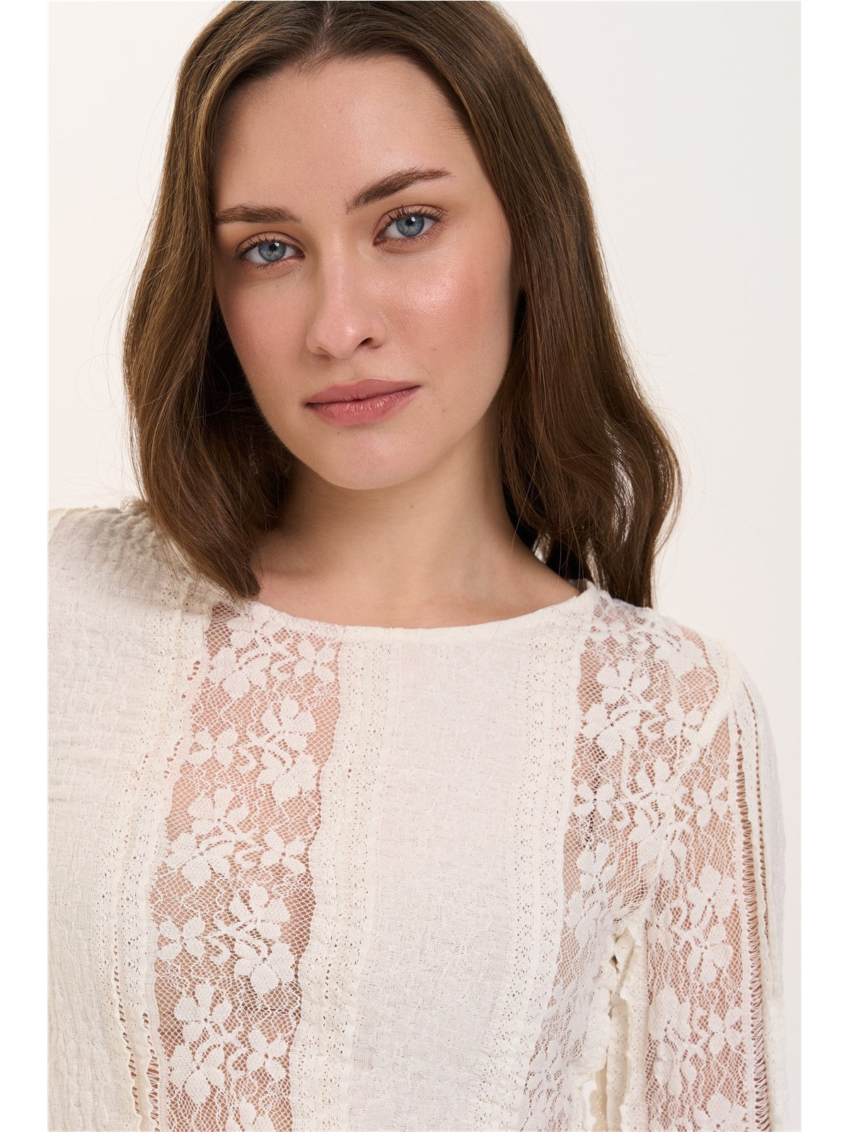 Shirt aus Spitze