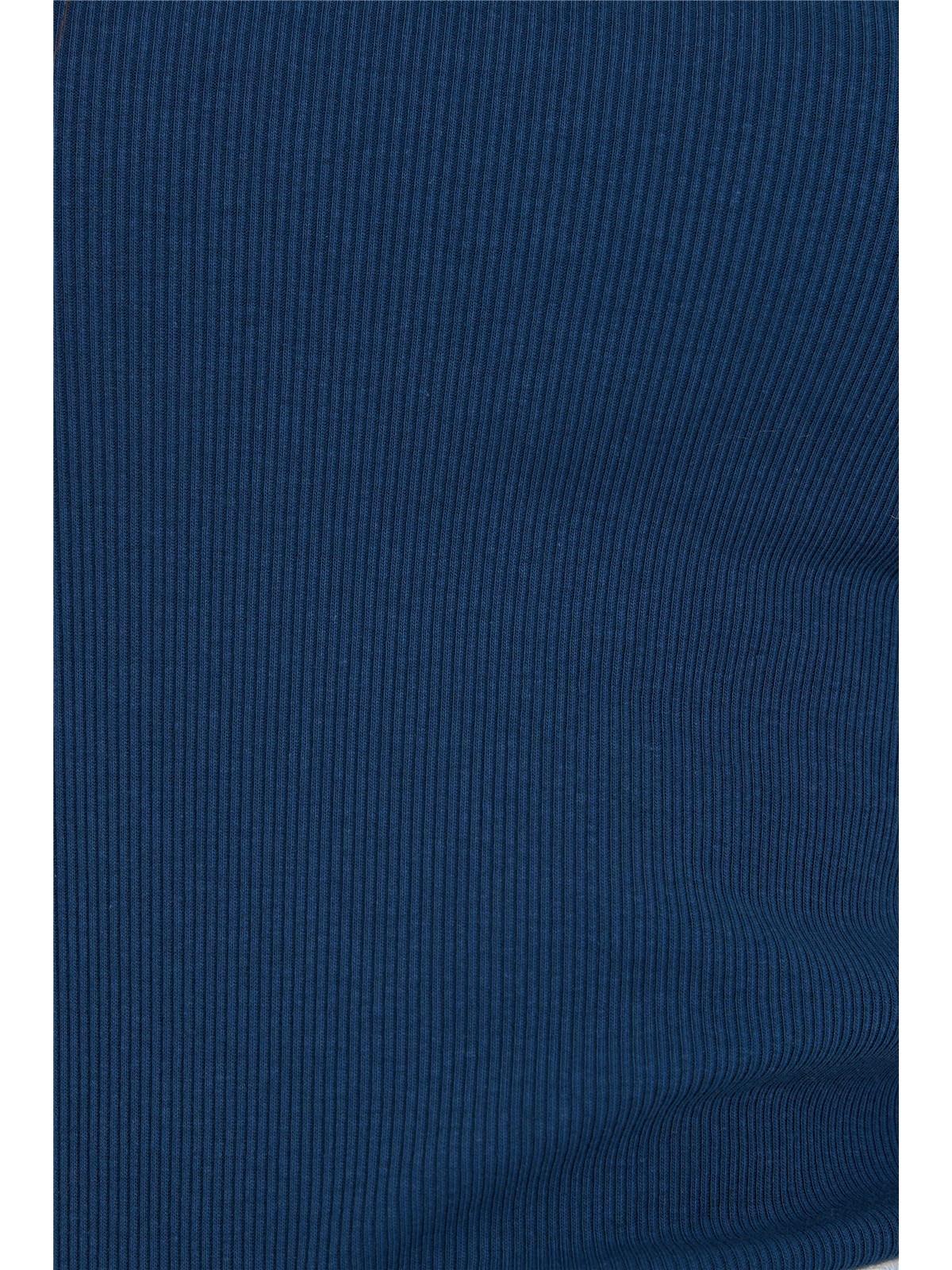 Top in Blau