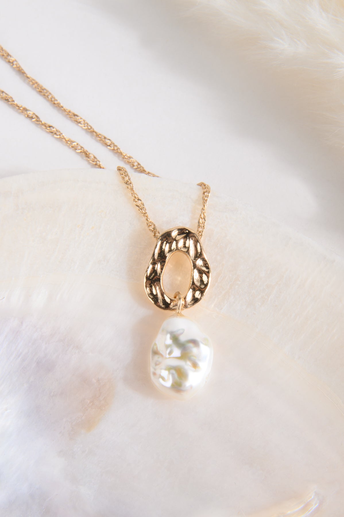 Kette mit Schmuckperle