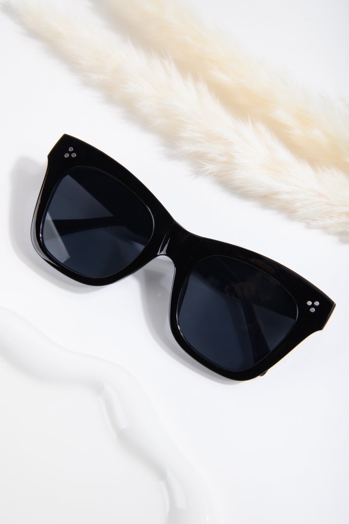 Sonnenbrille in schwarz
