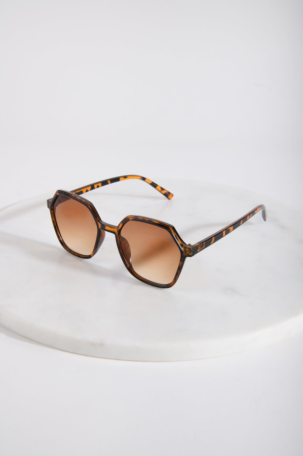 Sonnenbrille in Braun