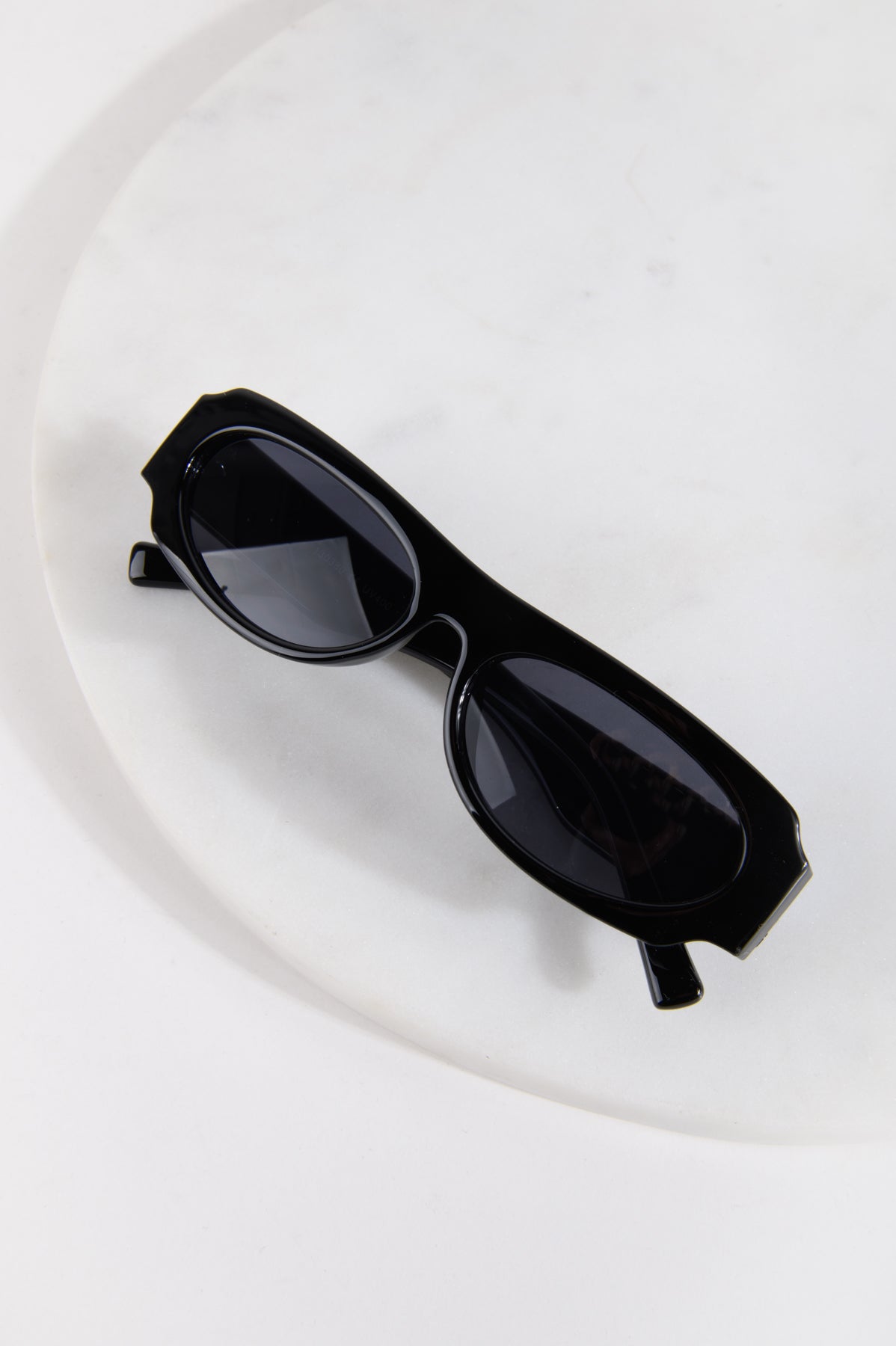 Sonnenbrille in Schwarz