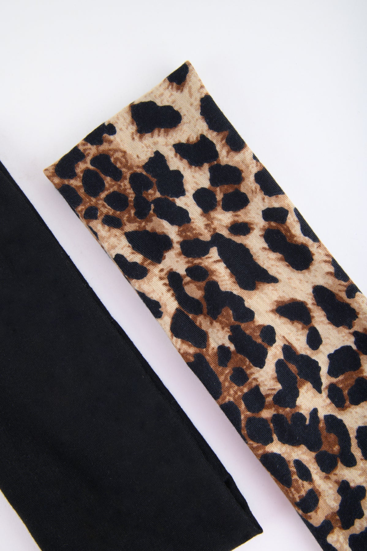 Stirnband mit Leomuster