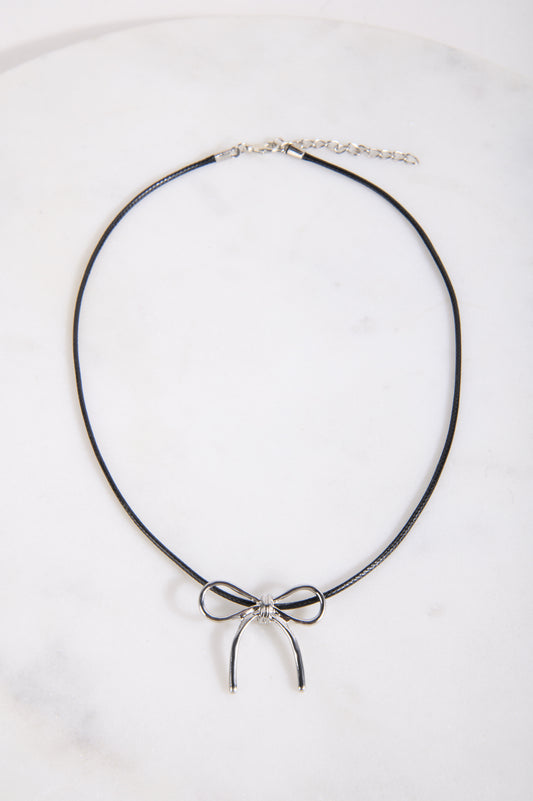 Kette mit Anhänger