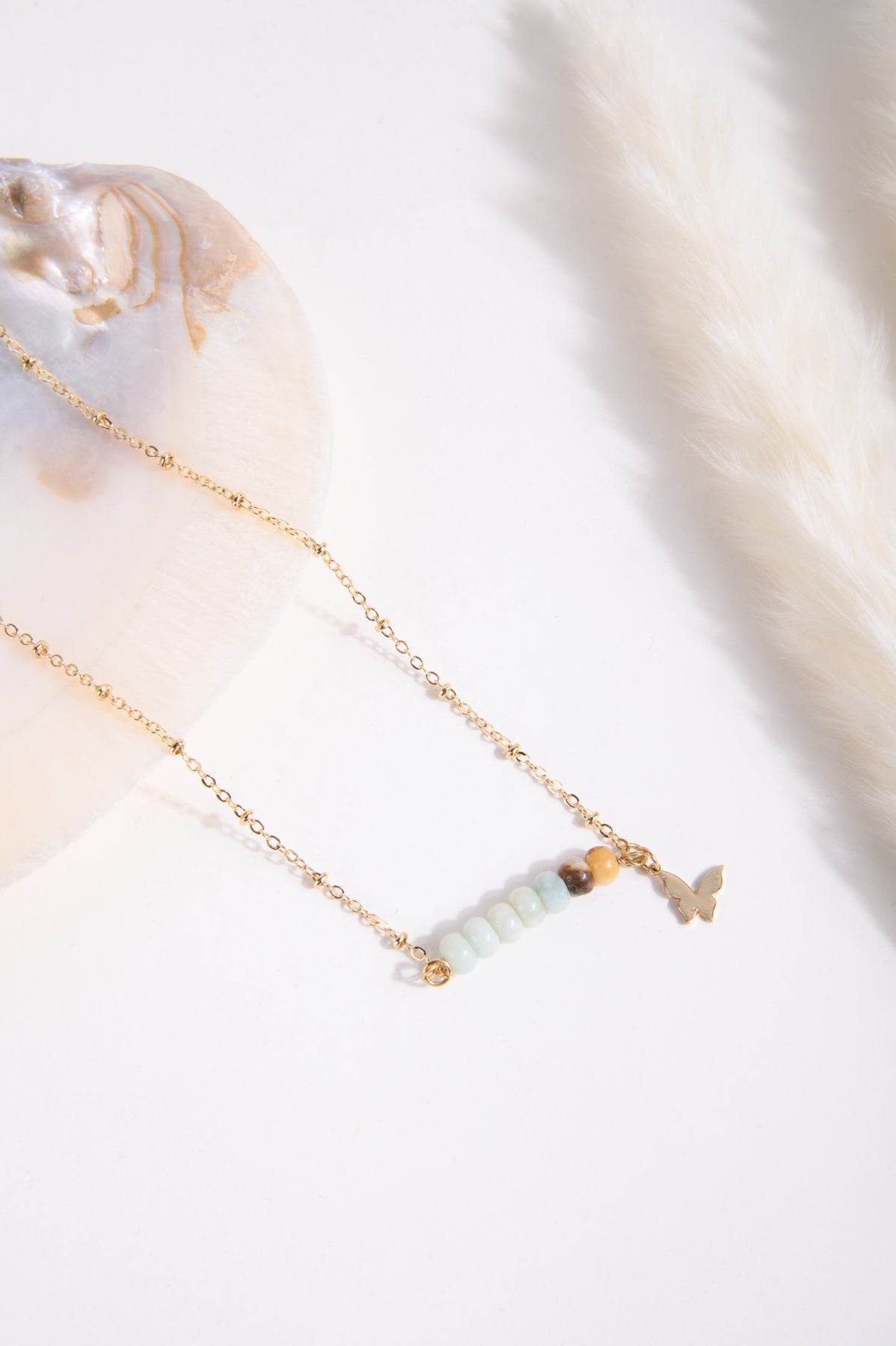 Kette mit Schmuckperlen