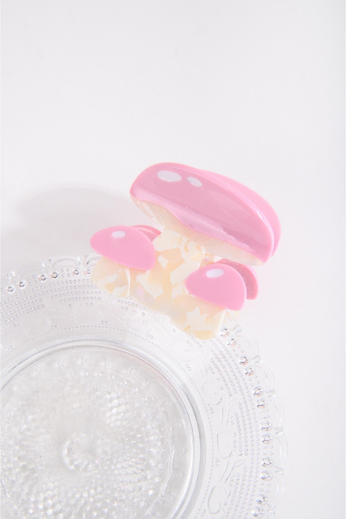 Haarspangen in Pilzform