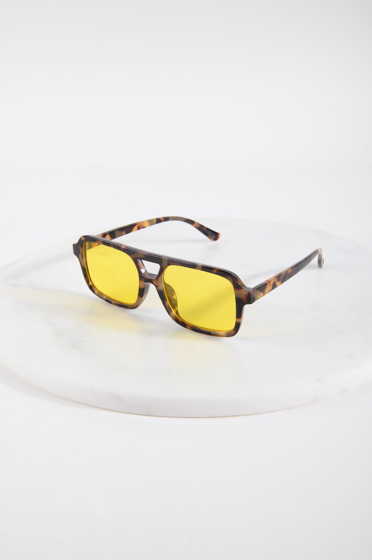 Sonnenbrille gemustert