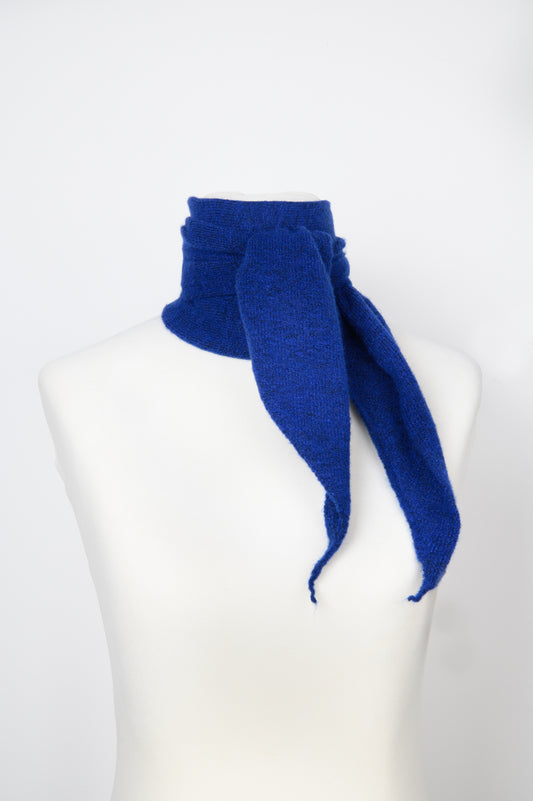 Schal in Blau
