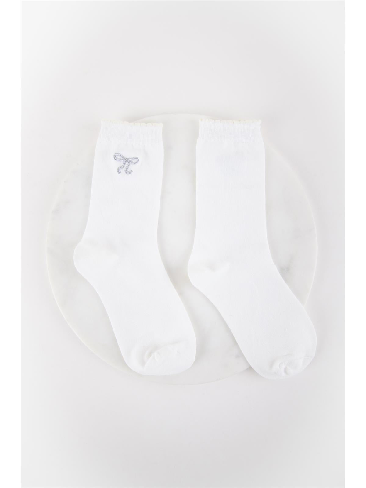 Socken mit Stickerei