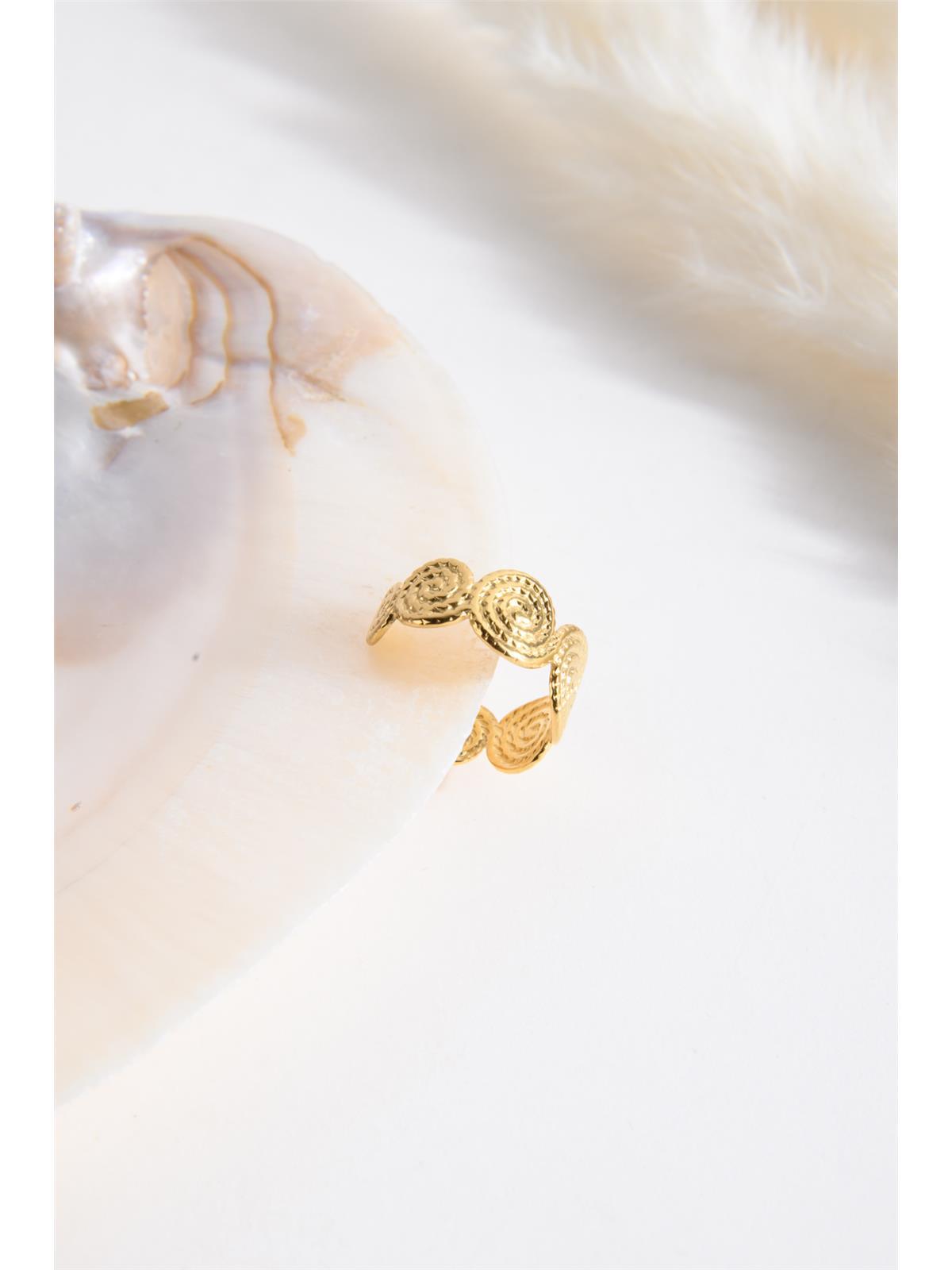 Ring in Gold