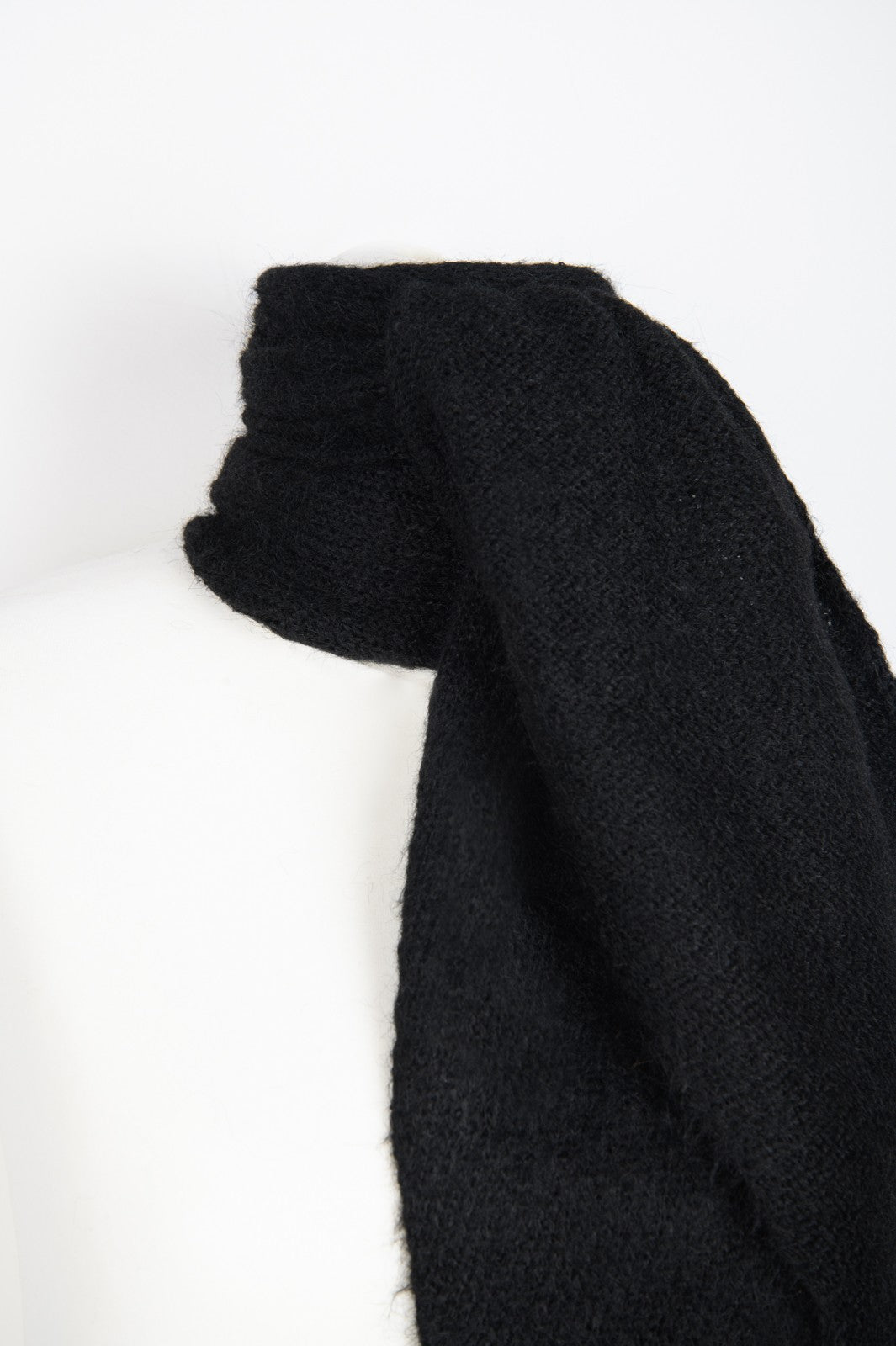 Schal in schwarz