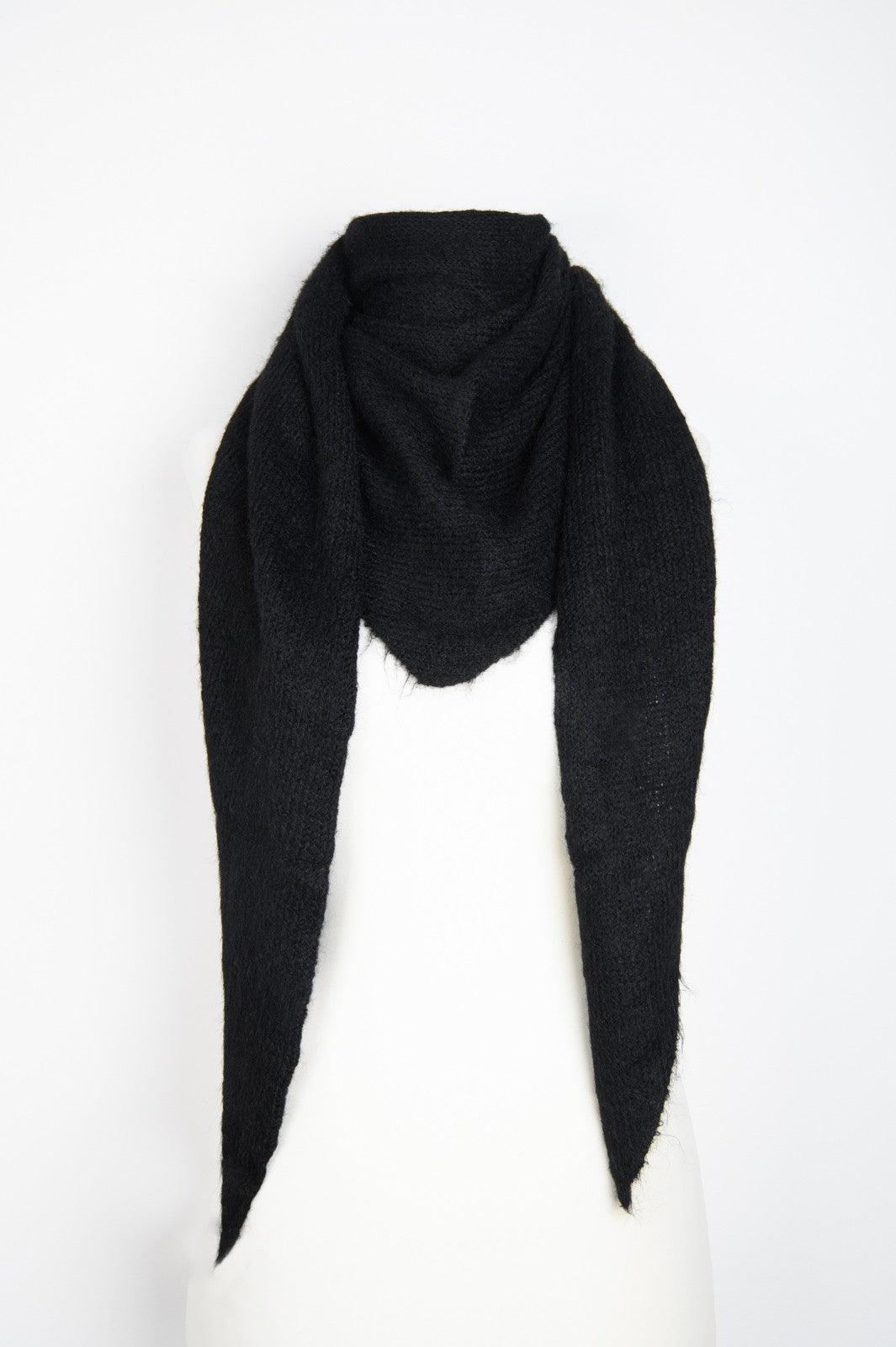 Schal in schwarz