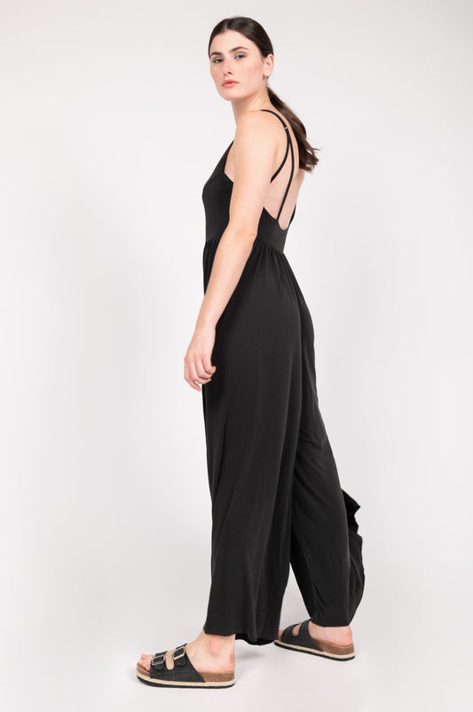 Jumpsuit mit langen weiten Beinen und tiefem Rückenausschnitt mit Schnürdetail