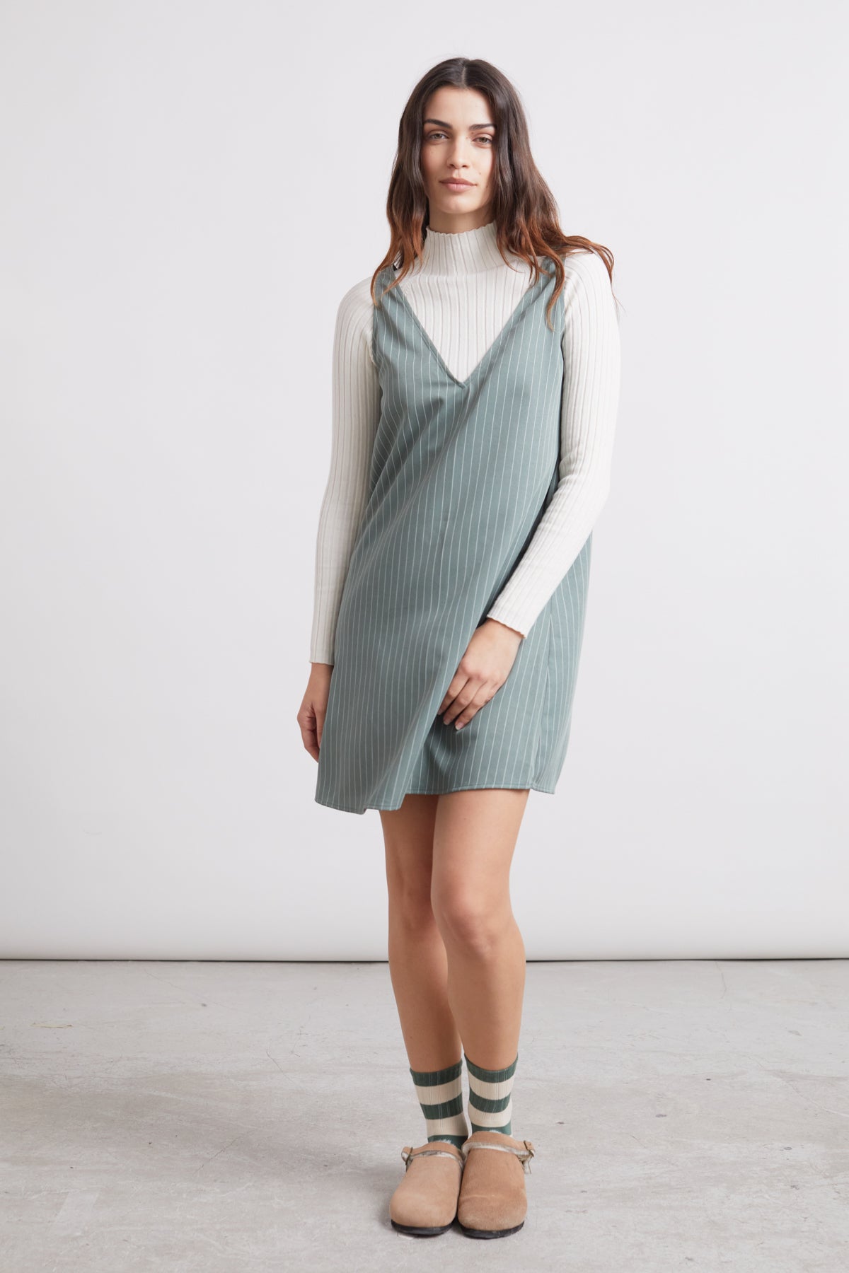 Kleid mit Nadelstreifen