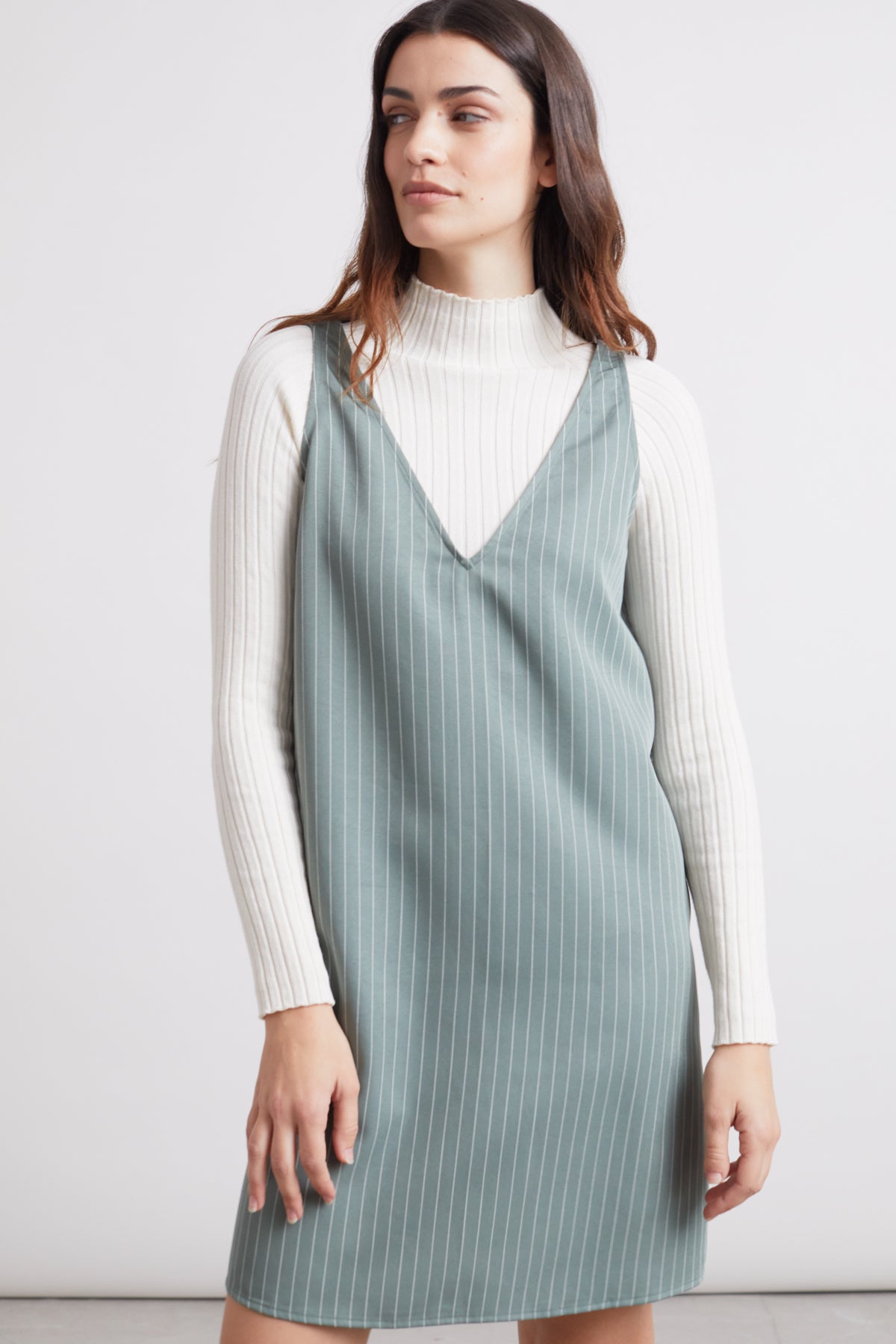 Kleid mit Nadelstreifen