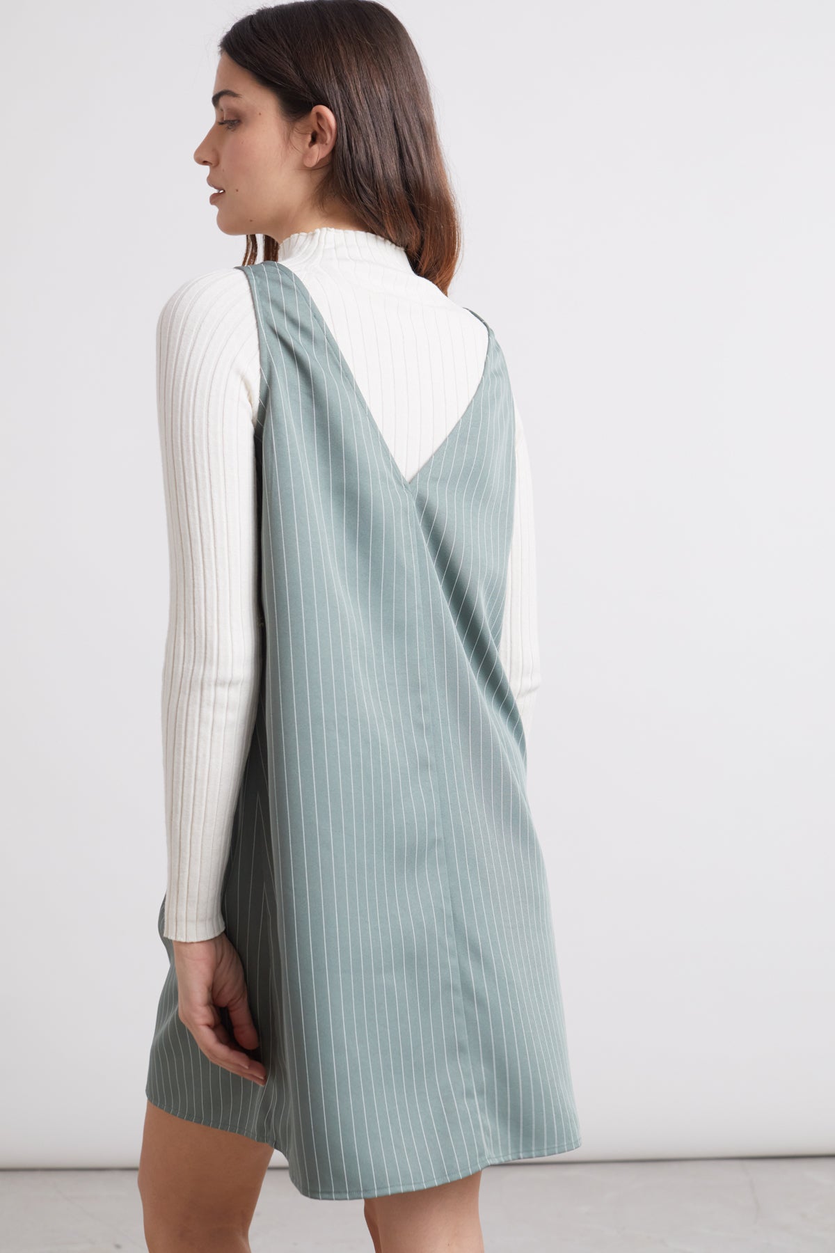 Kleid mit Nadelstreifen