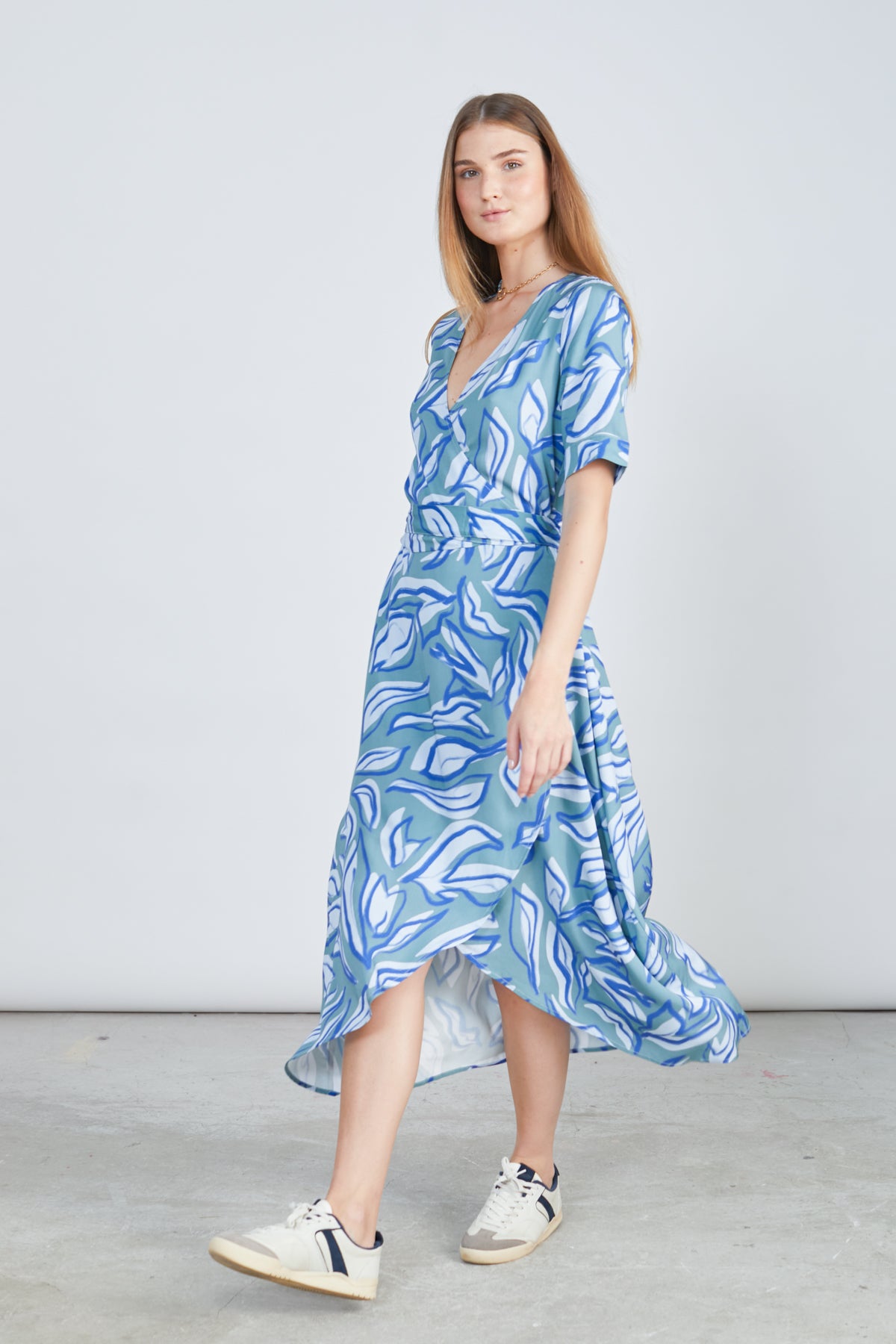 Kleid aus Viskose